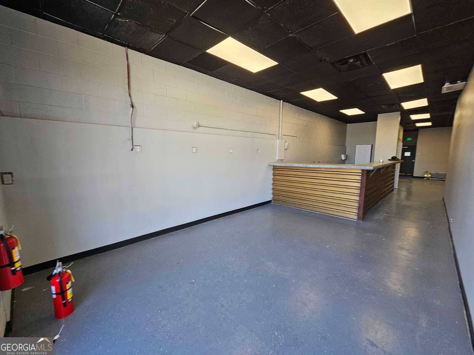 2517 Gresham Road Se Property Photo 4
