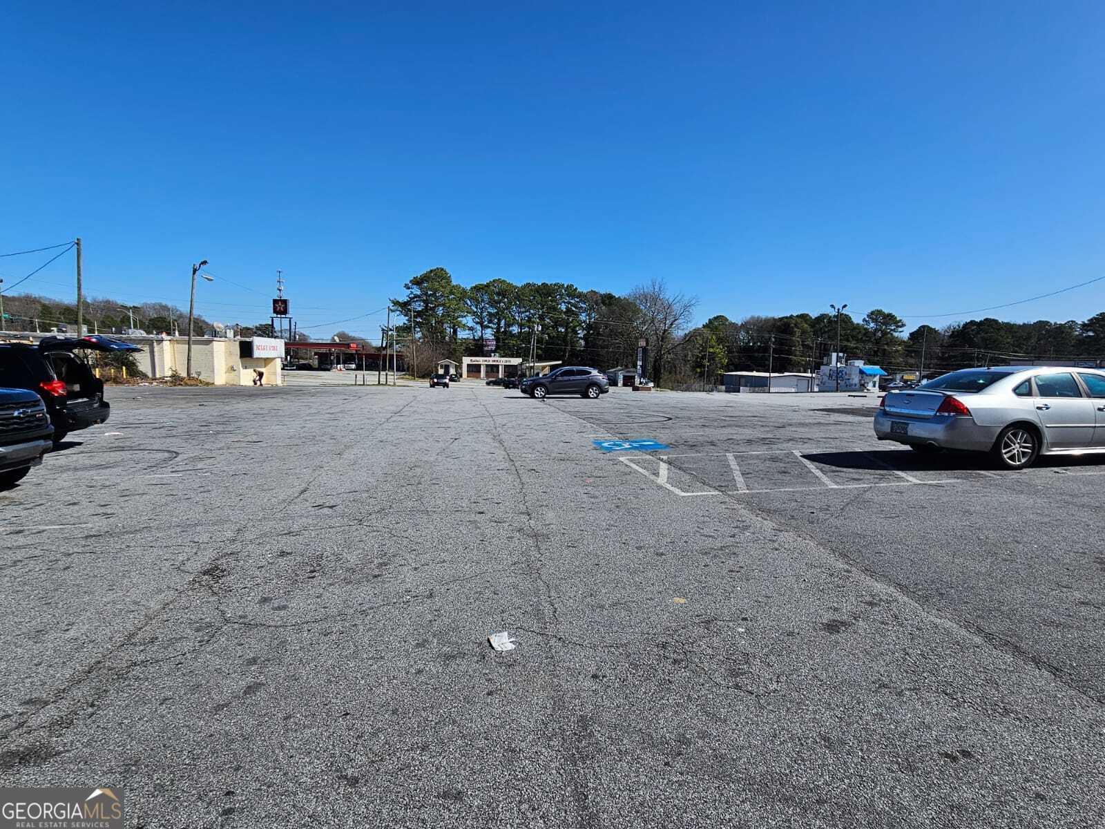 2517 Gresham Road Se Property Photo 17