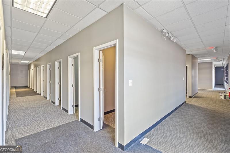 8180 Tara Boulevard Property Photo 8