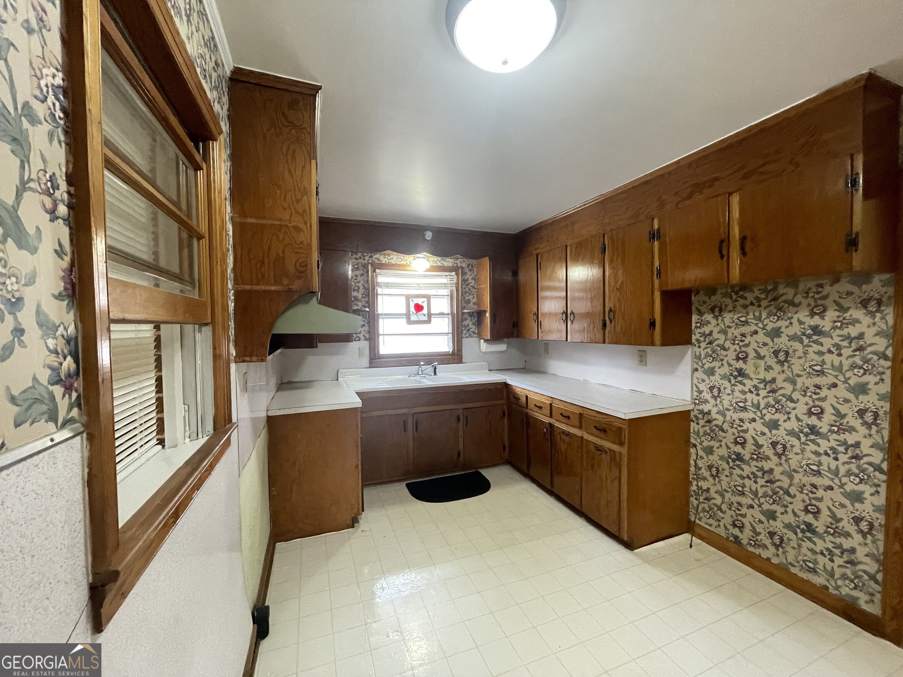 514 W Kytle Street Property Photo 33