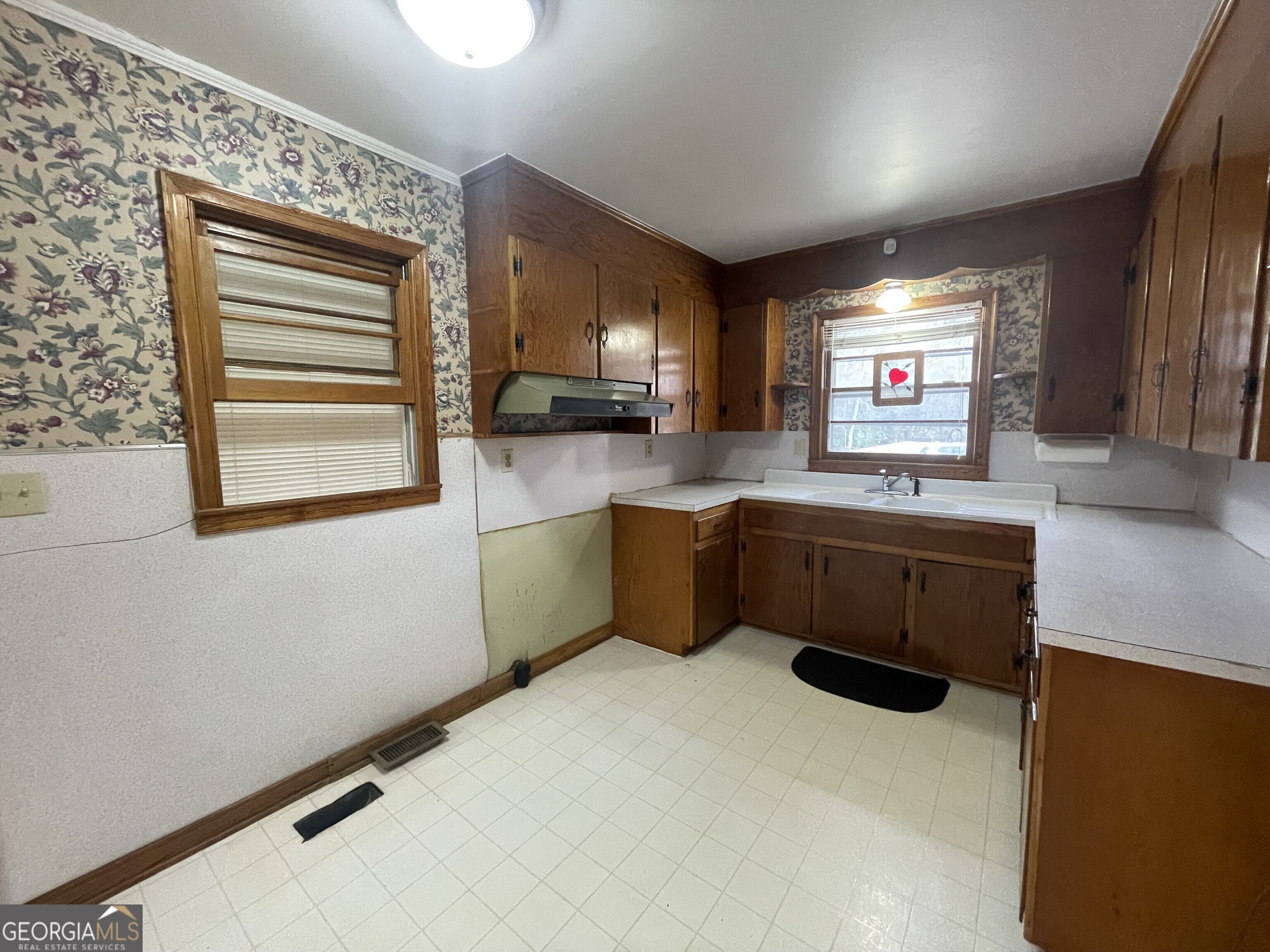 514 W Kytle Street Property Photo 34