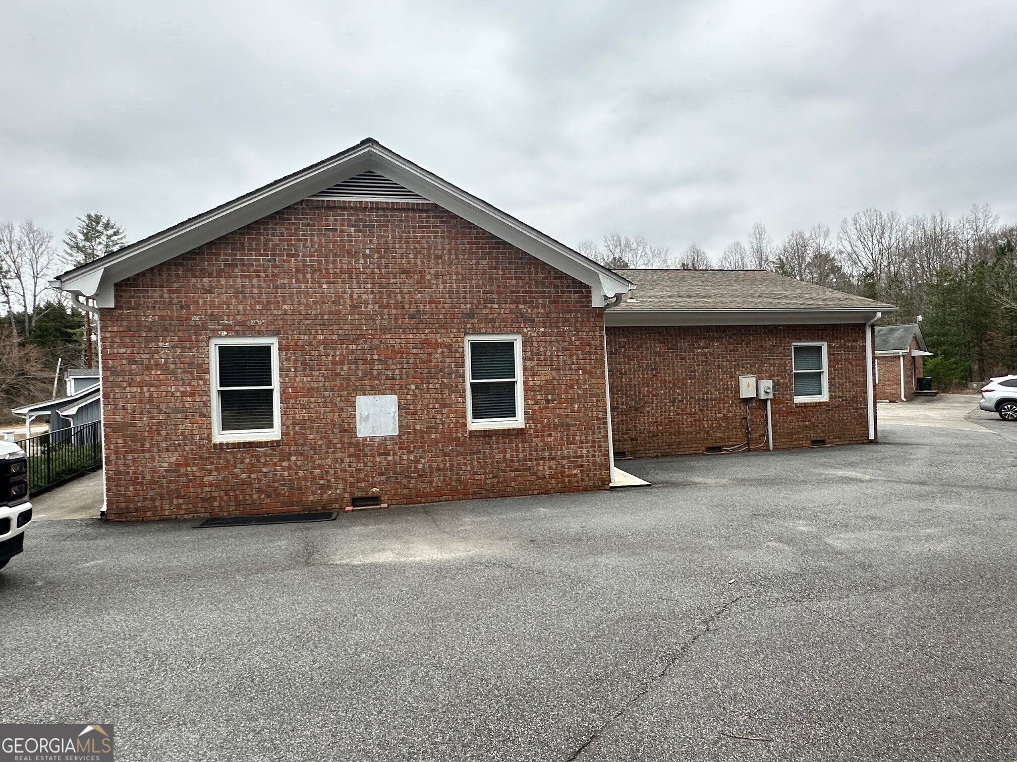 172 Professional Park Drive Property Photo 2