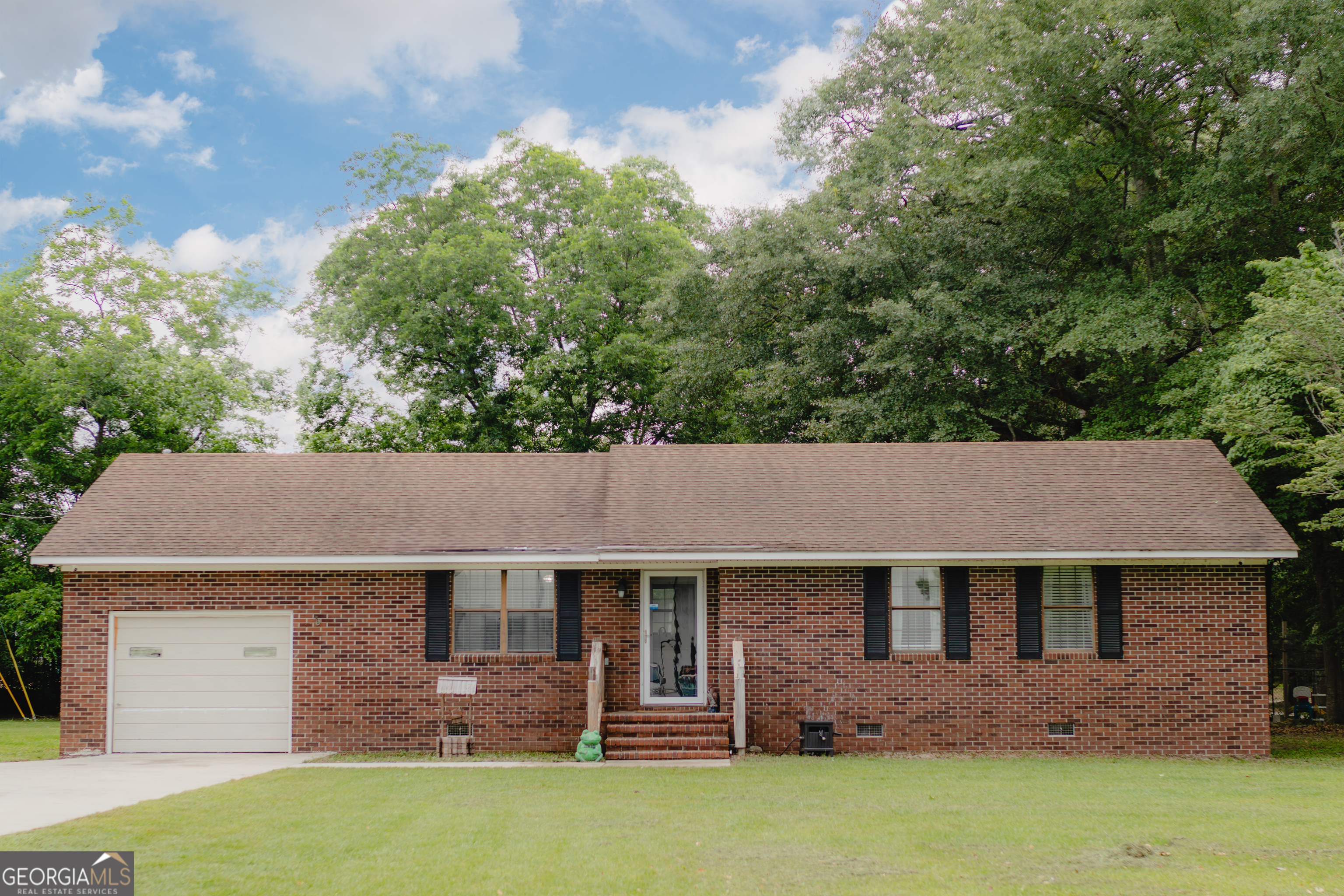 632 Lane Drive Property Photo