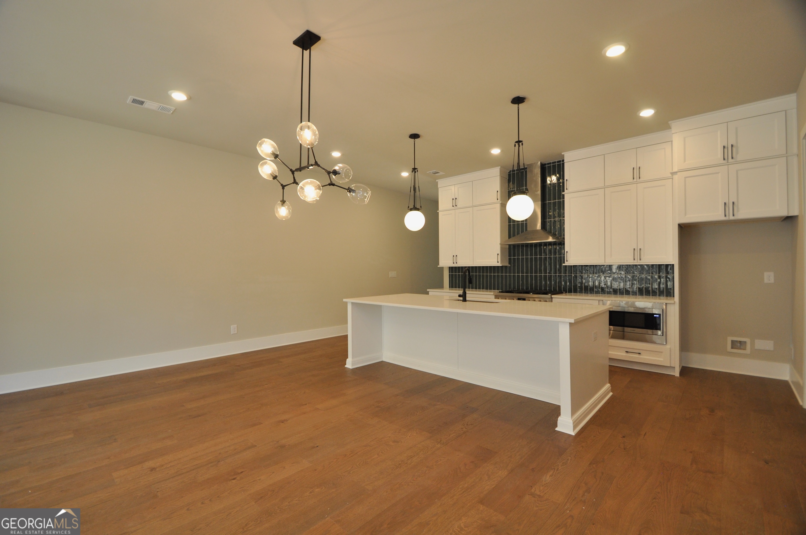 1284 Watson Lane # F8 Property Photo 3