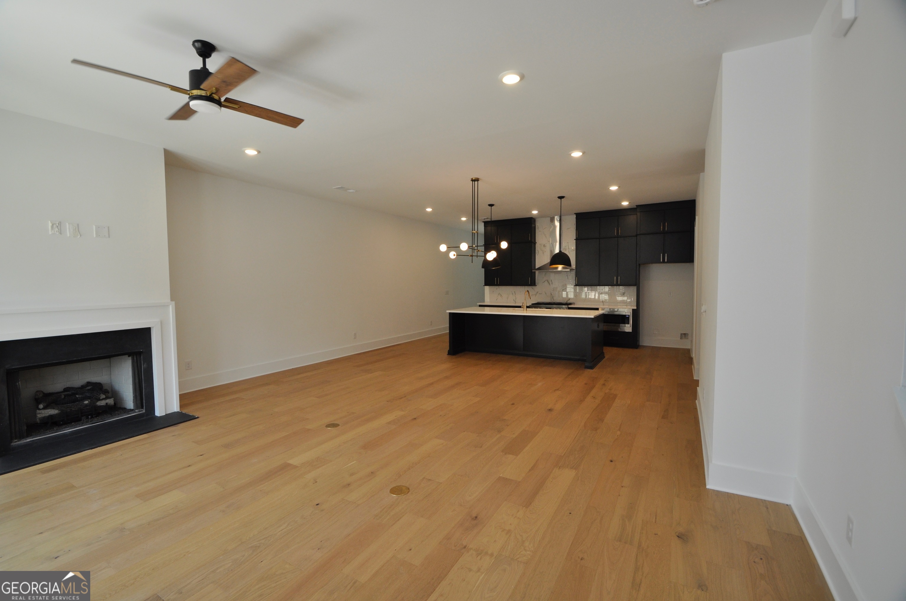 1310 Watson Lane # F9 Property Photo 5