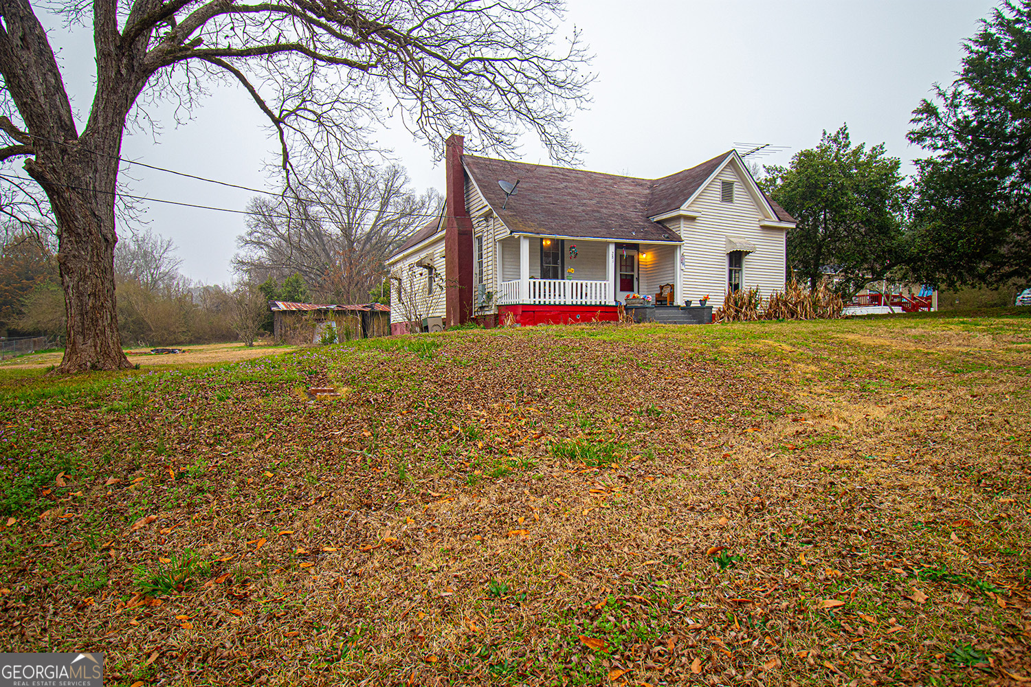 281 E Madison Street Property Photo