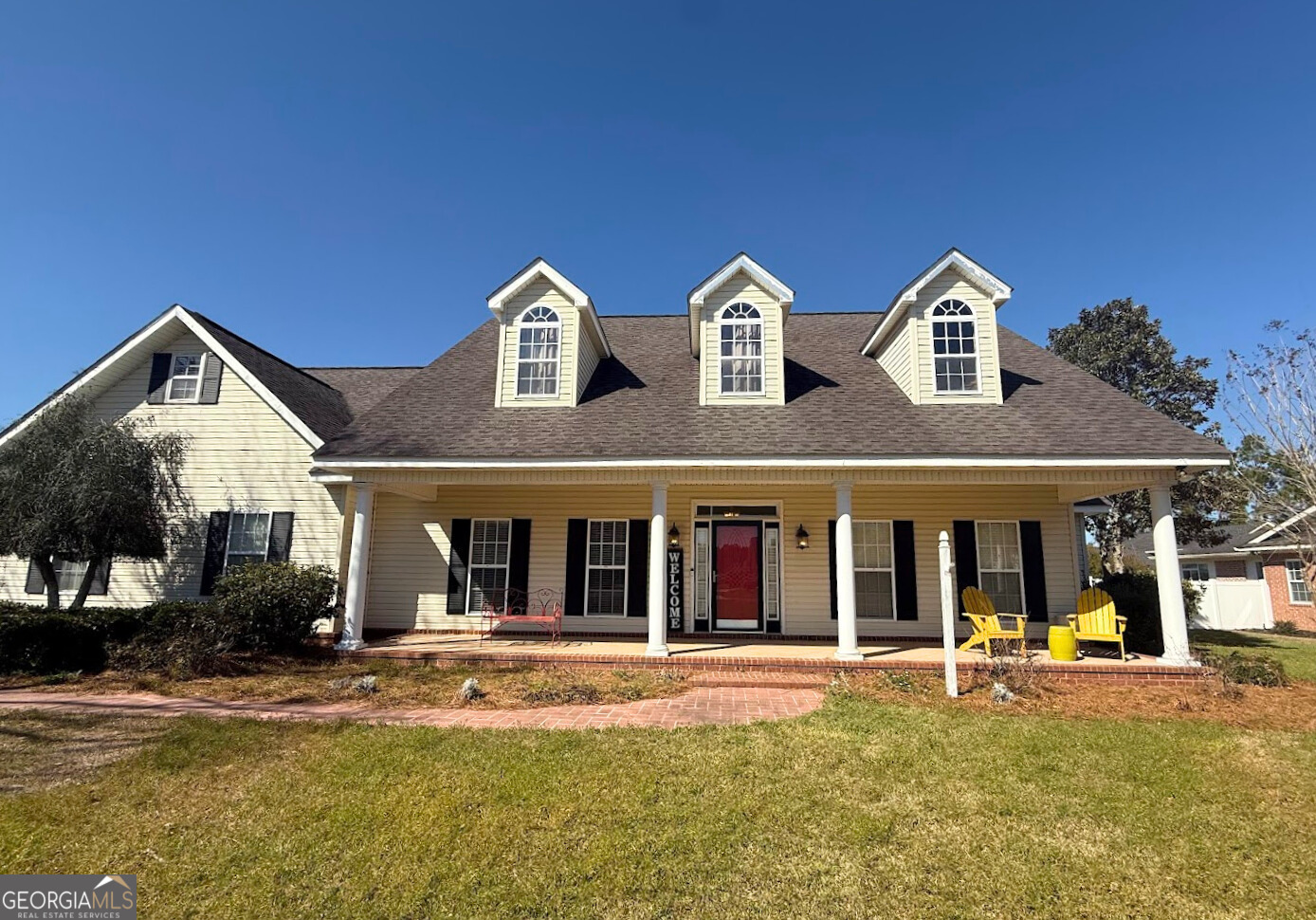 9056 Oakfield Drive Property Photo 1