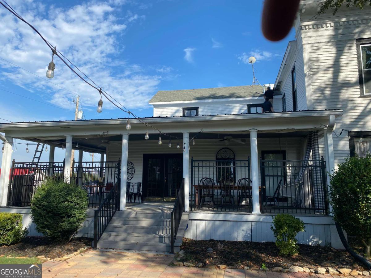 1029 S Elm Street Property Photo 25