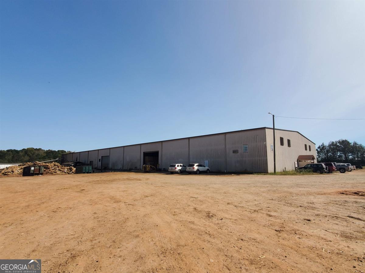 9254 Highway 142 Property Photo