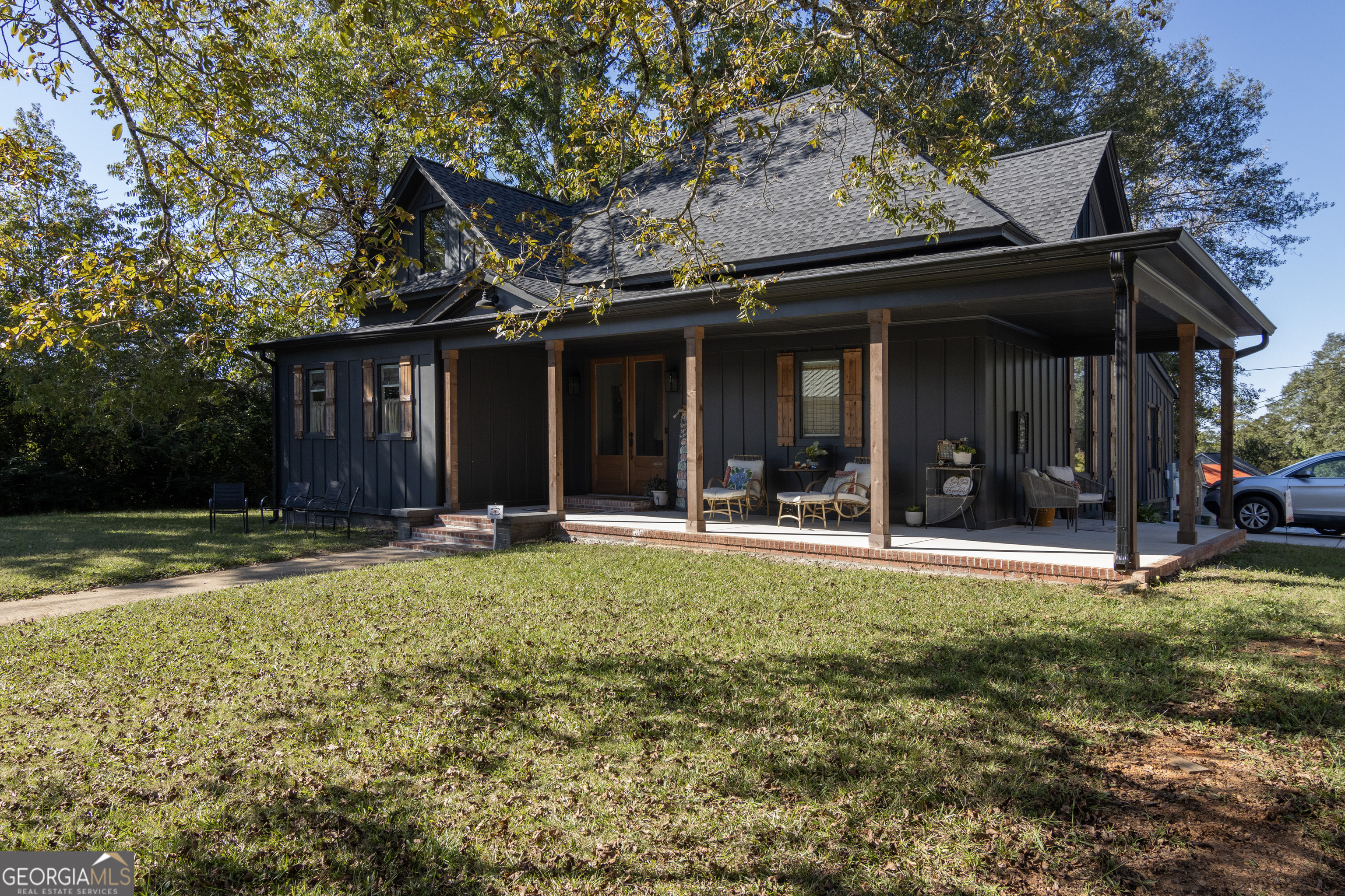 301 West Chandler Street Property Photo 1