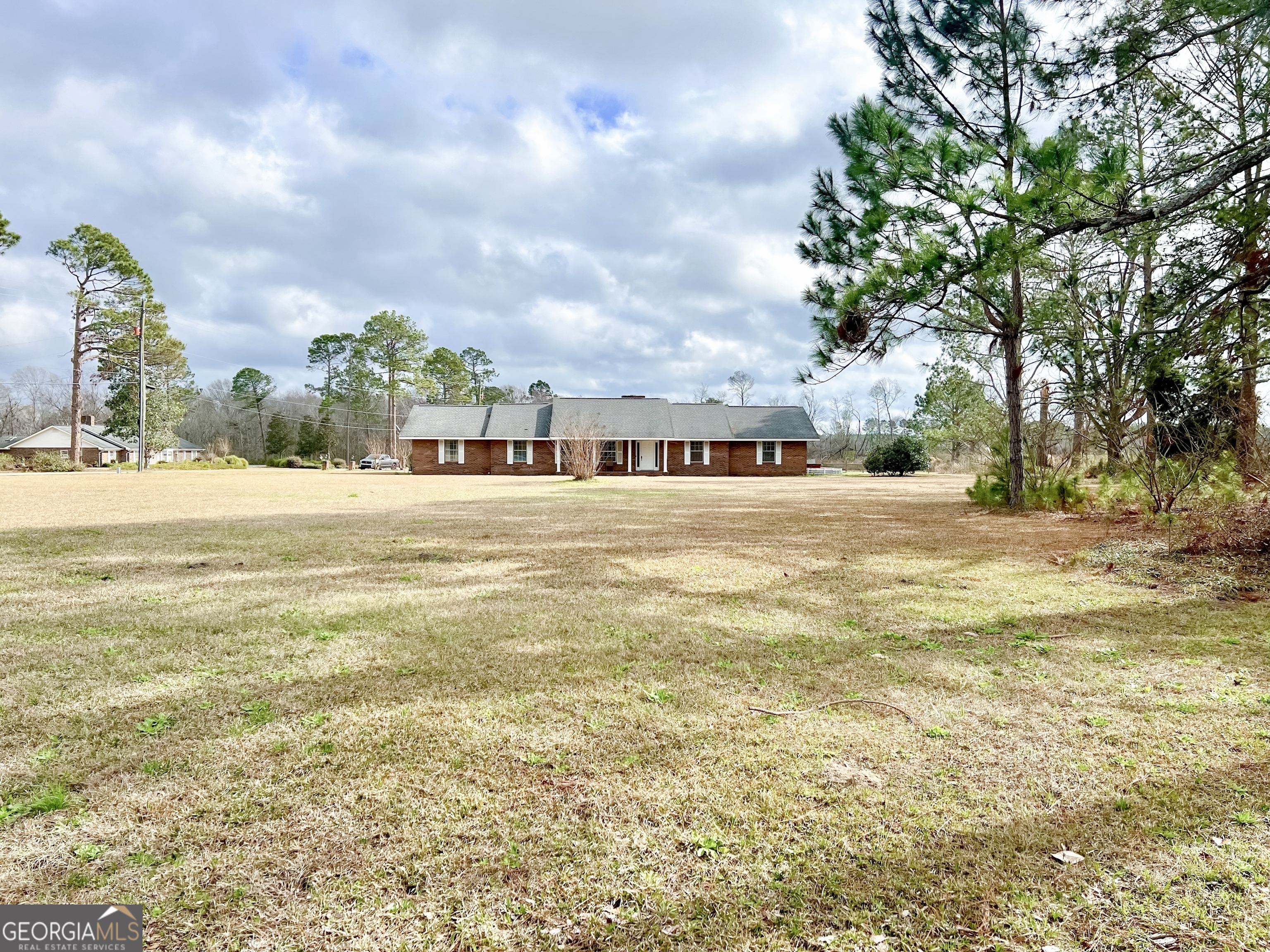 2115 Blackshear Highway Property Photo