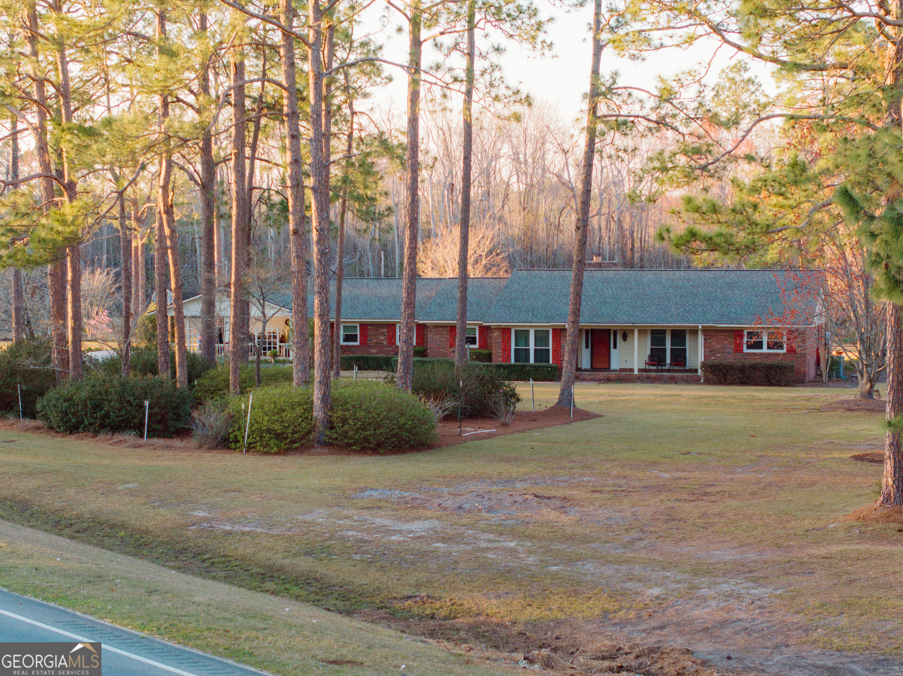 5686 Golden Isle W Property Photo