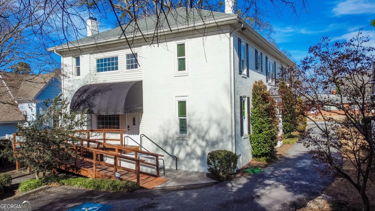 104 Candler Street Property Photo 6