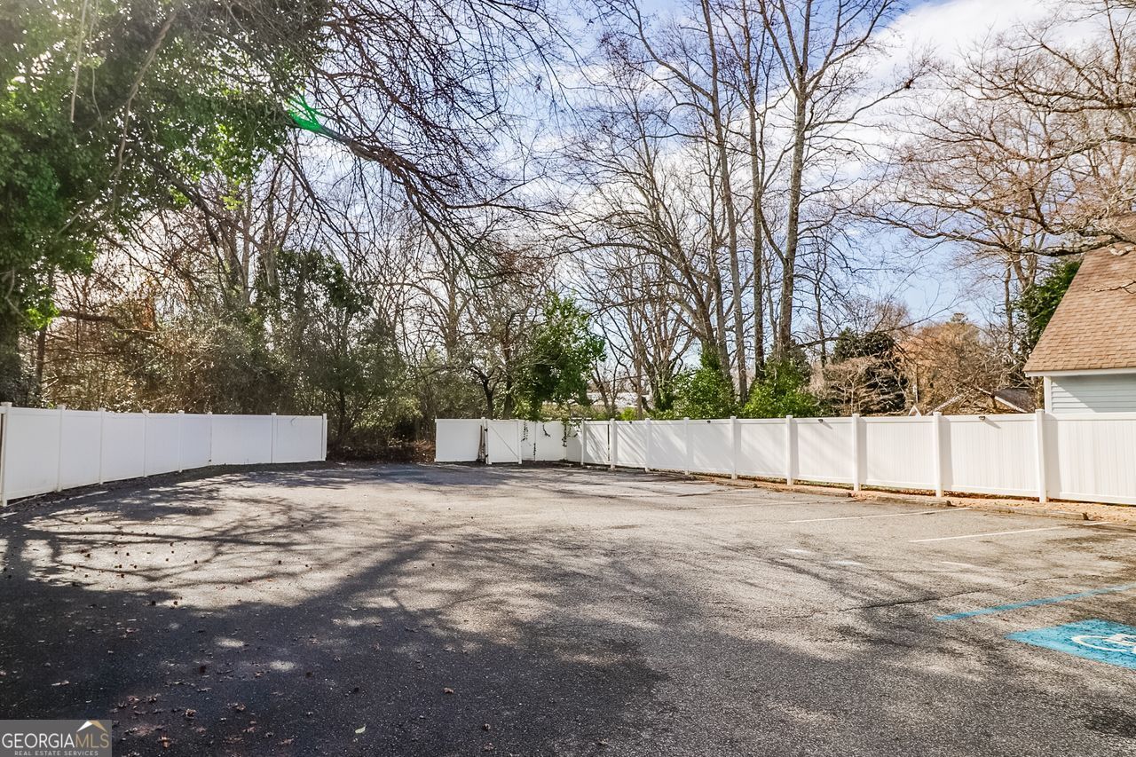 104 Candler Street Property Photo 11