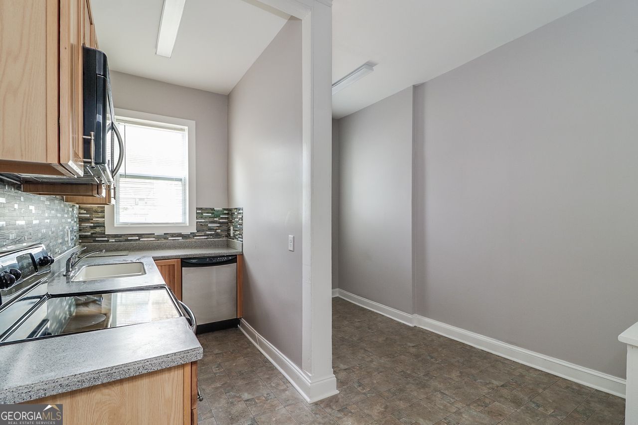 104 Candler Street Property Photo 33