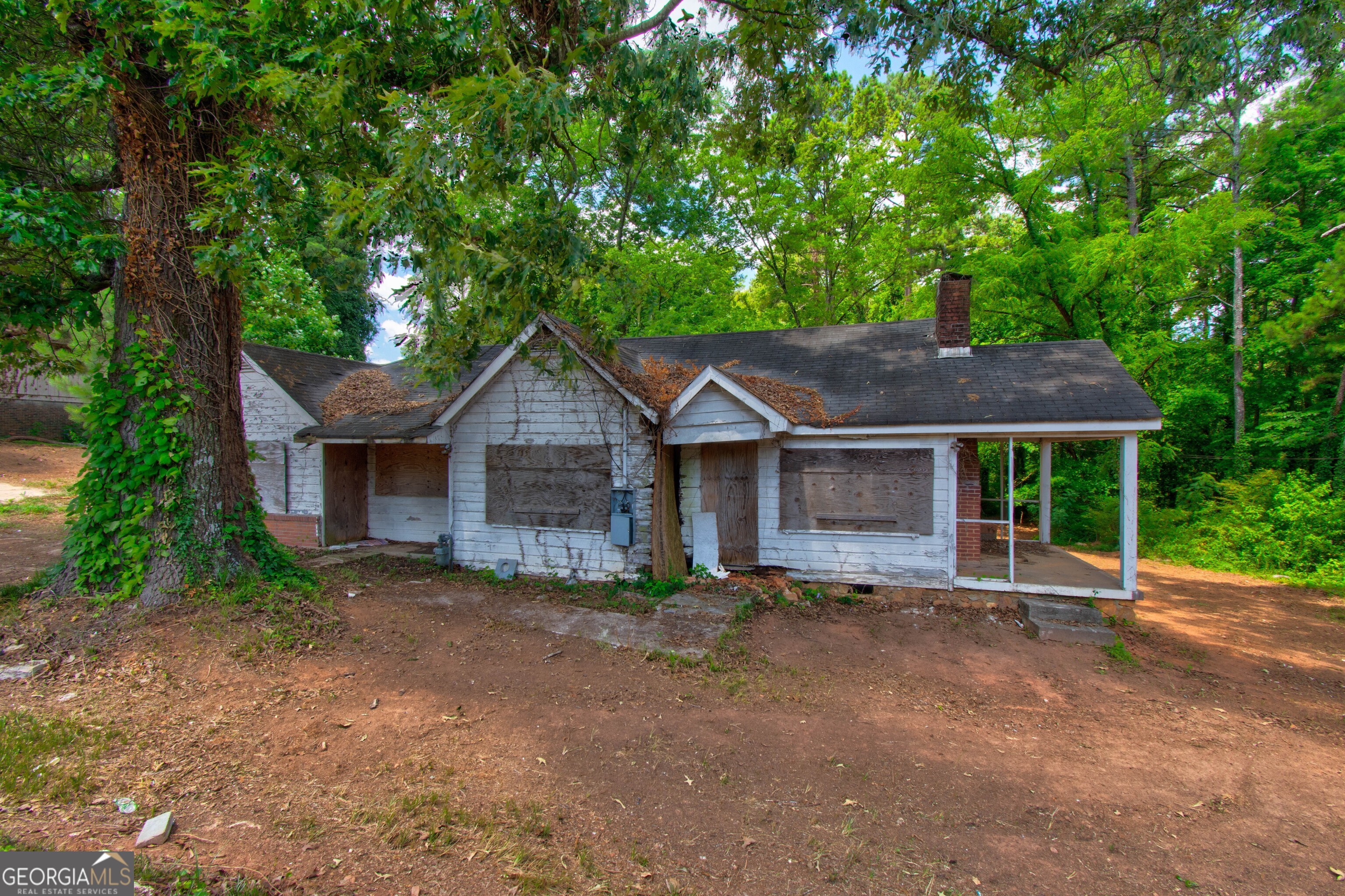 1491 S Hairston Road Property Photo 6