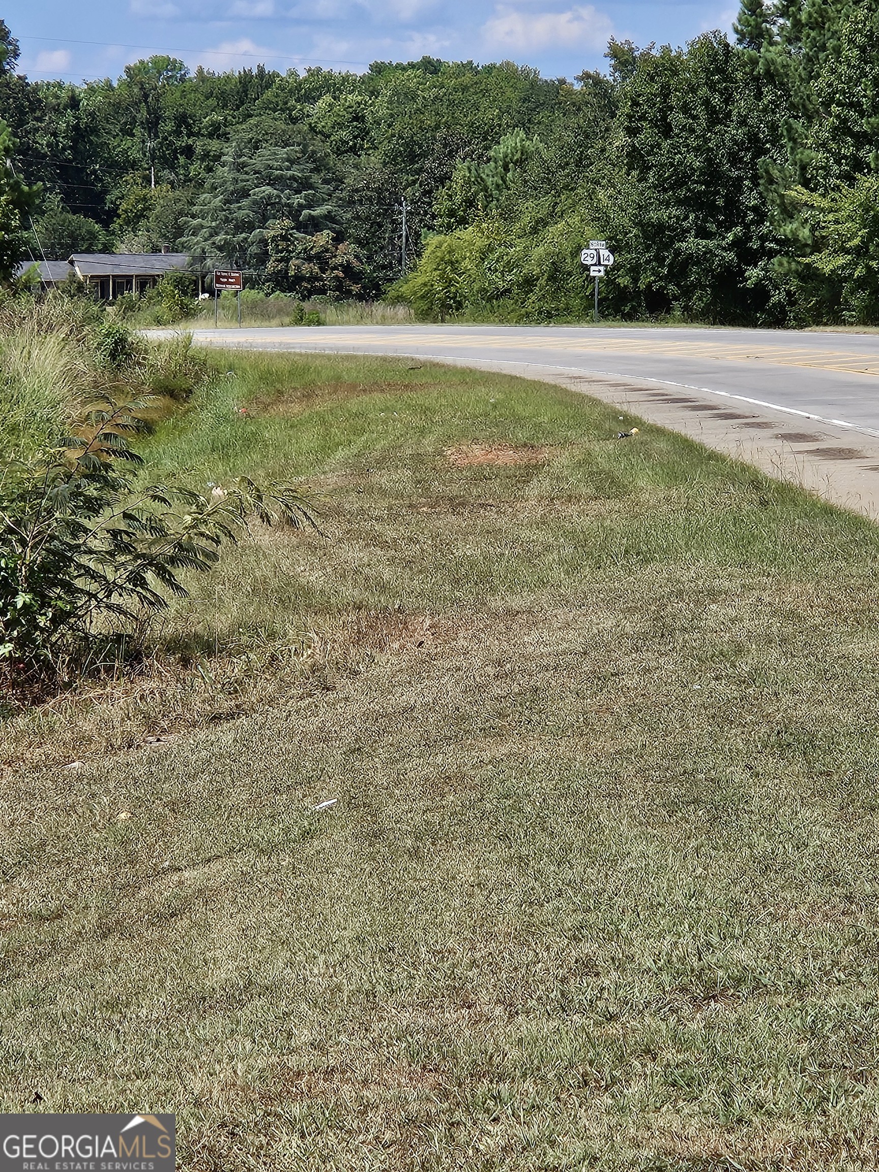 2381 Pegasus Parkway Property Photo 4
