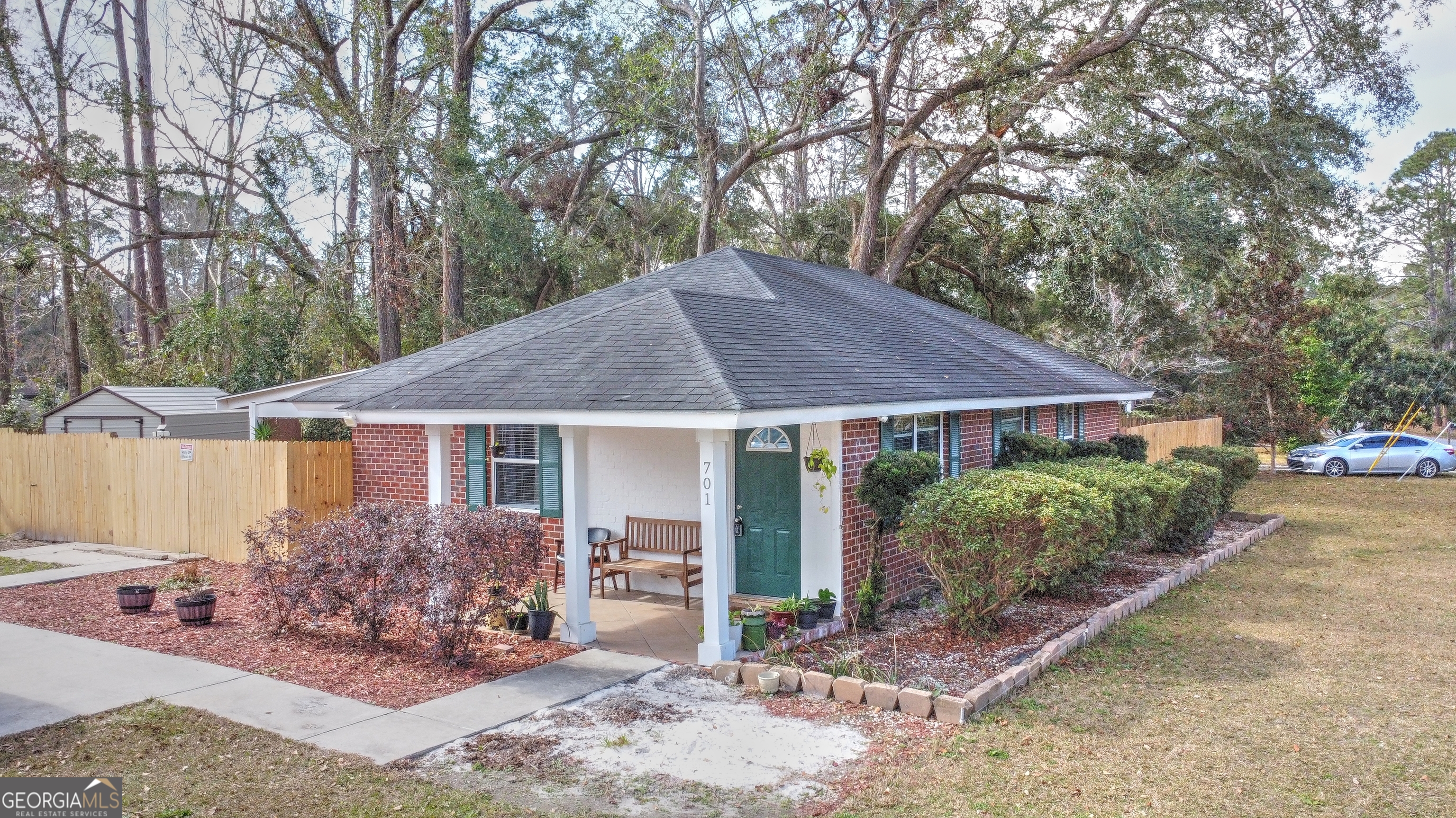 701 Azalea Cir Property Photo