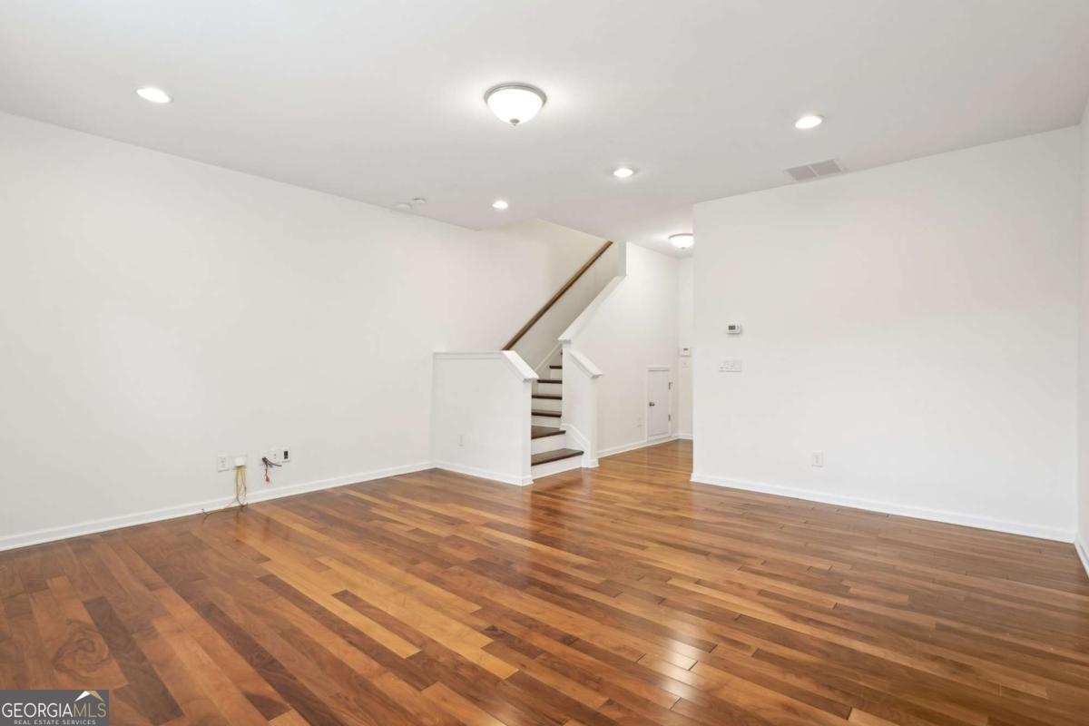 1670 Sabastian Point Ne Property Photo 28