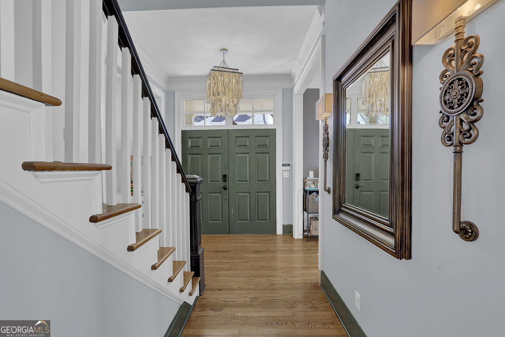 1421 Hedgewood Lane Nw Property Photo 5