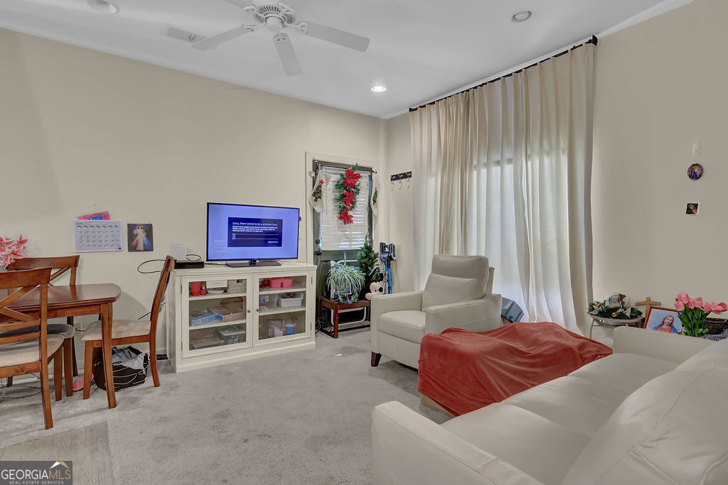 1421 Hedgewood Lane Nw Property Photo 35