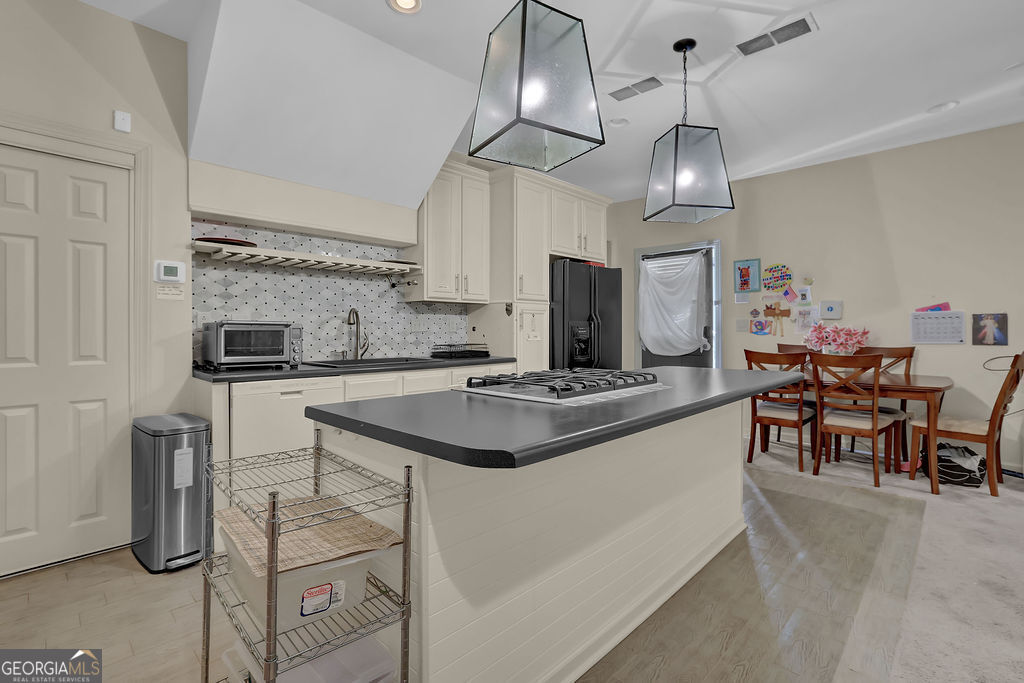 1421 Hedgewood Lane Nw Property Photo 37