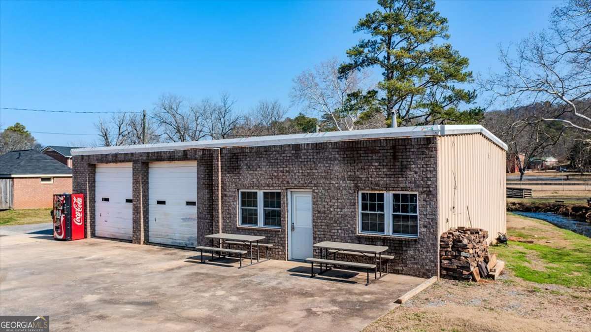 21 Cedartown Highway Property Photo 16