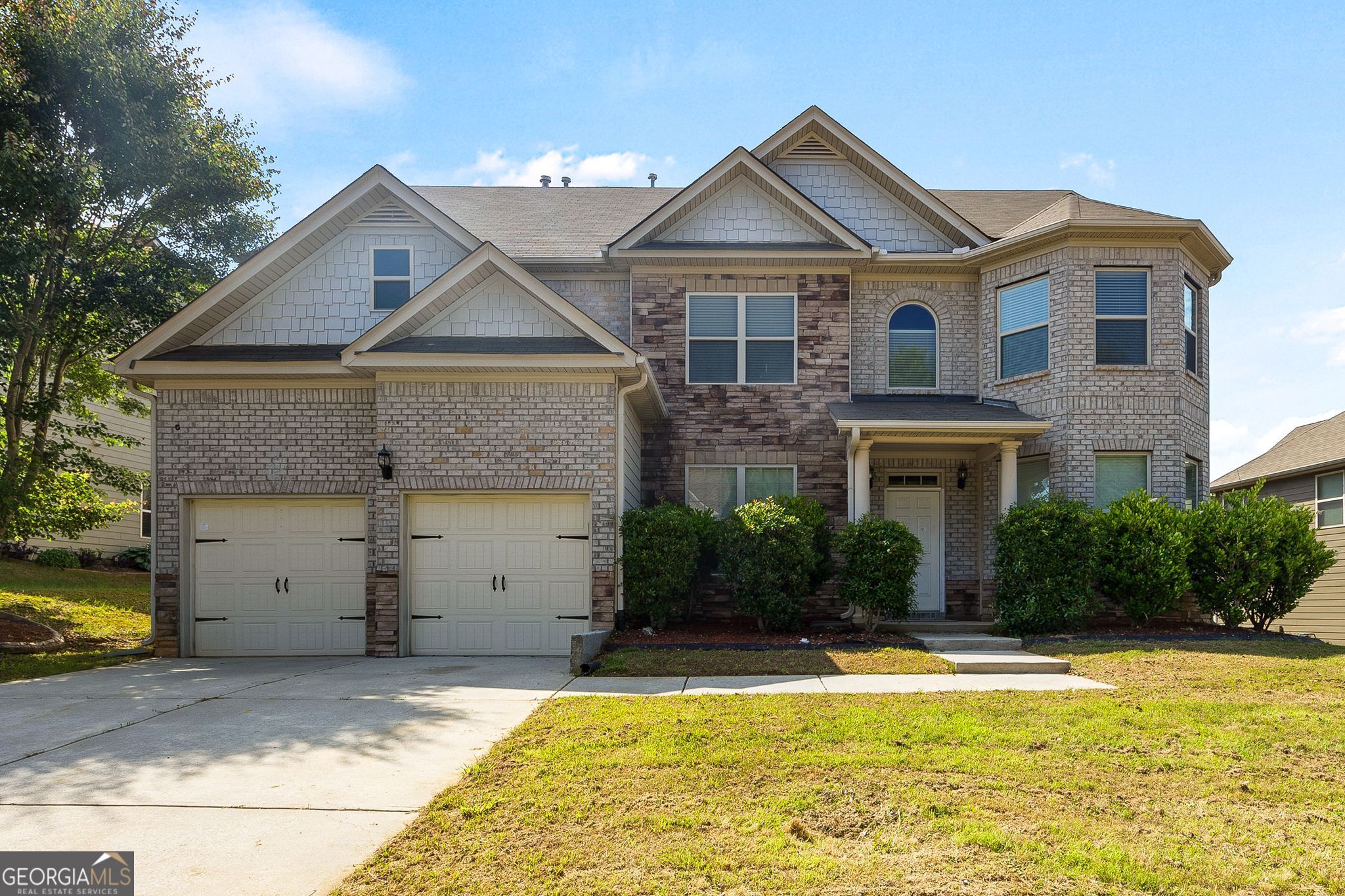 5253 Rosewood Place Property Photo 1