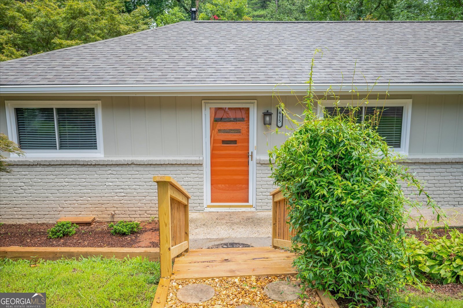 615 Spruce Drive Property Photo 3