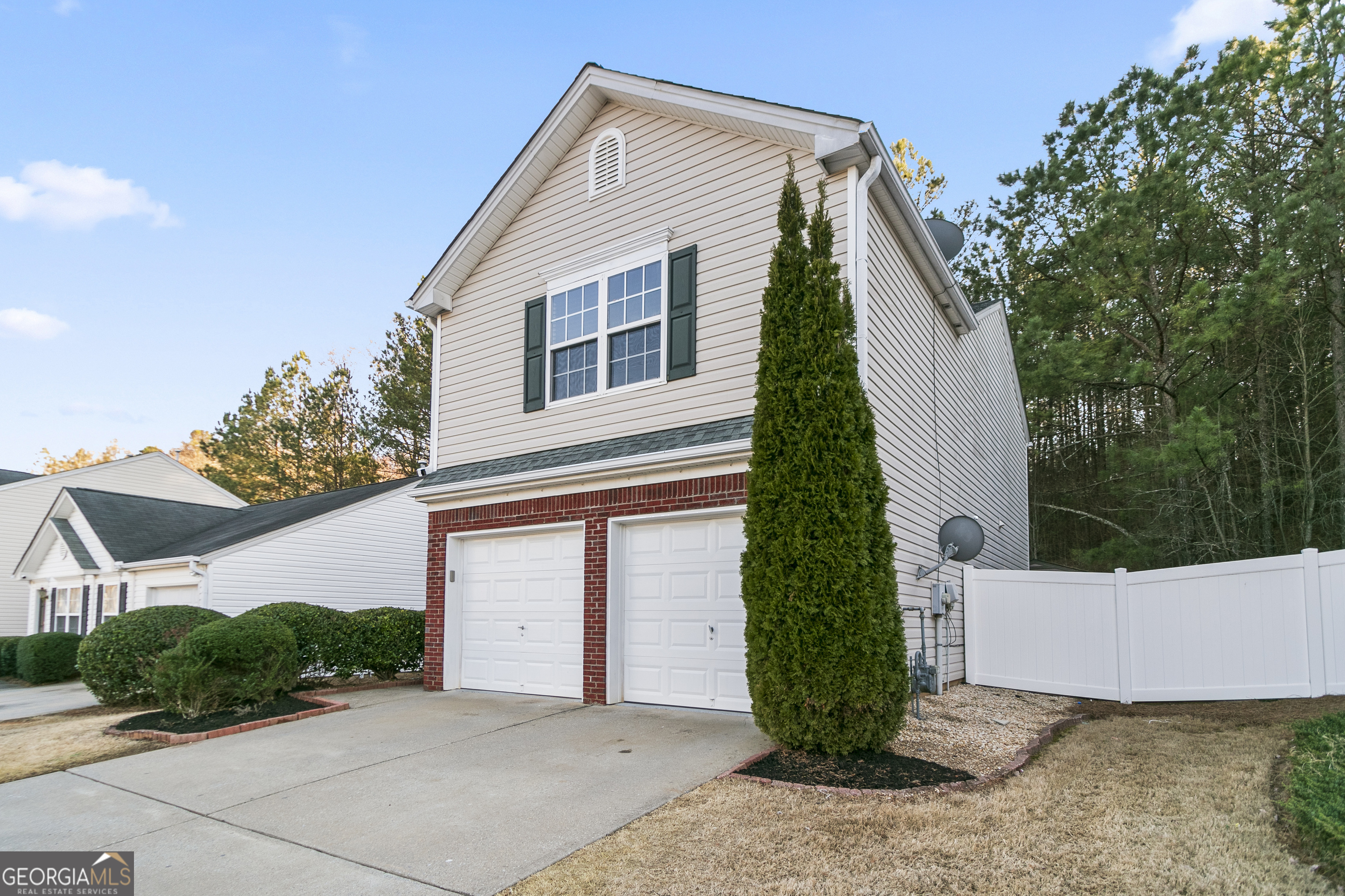 158 Oak Grove Place Property Photo 2