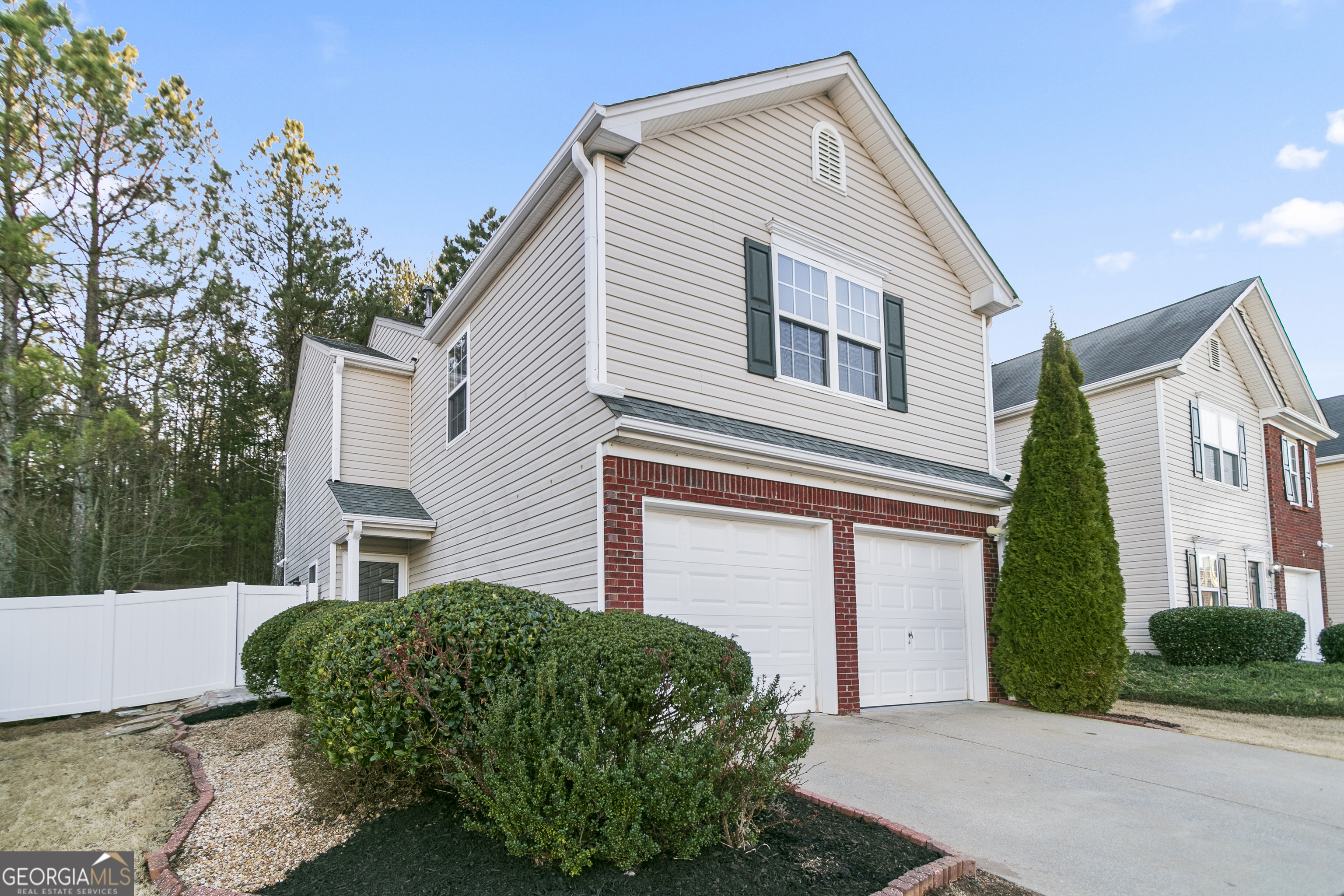 158 Oak Grove Place Property Photo 3