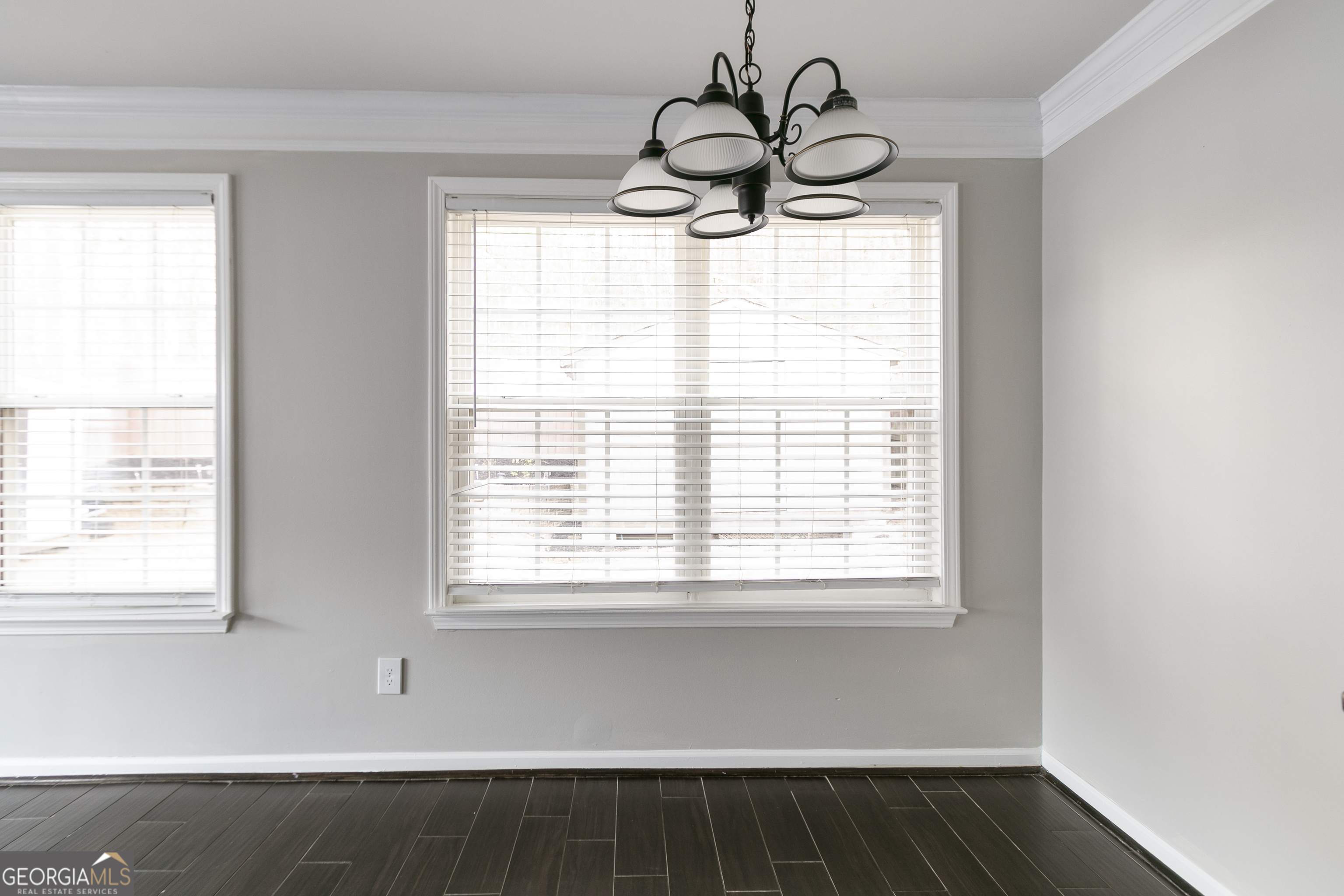 158 Oak Grove Place Property Photo 6