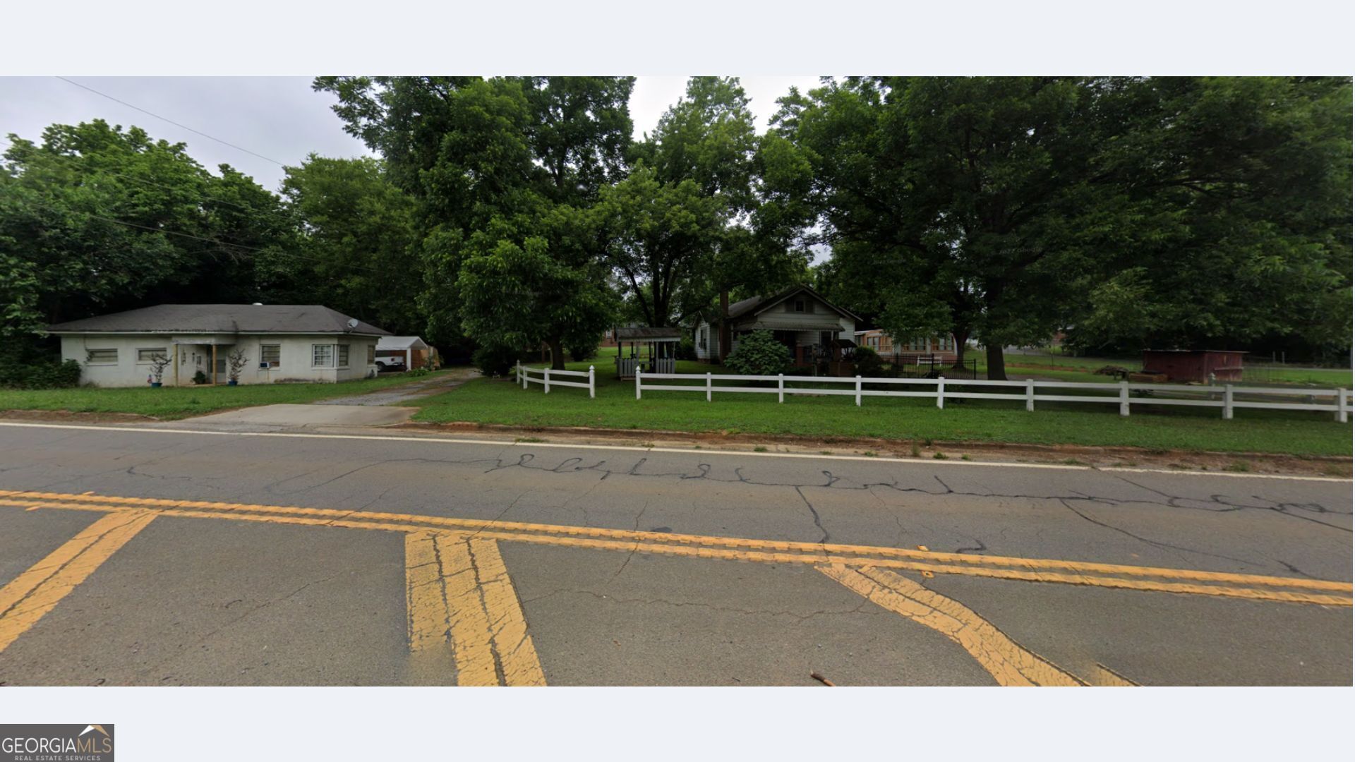 1022 Cassville Road Se Property Photo 7