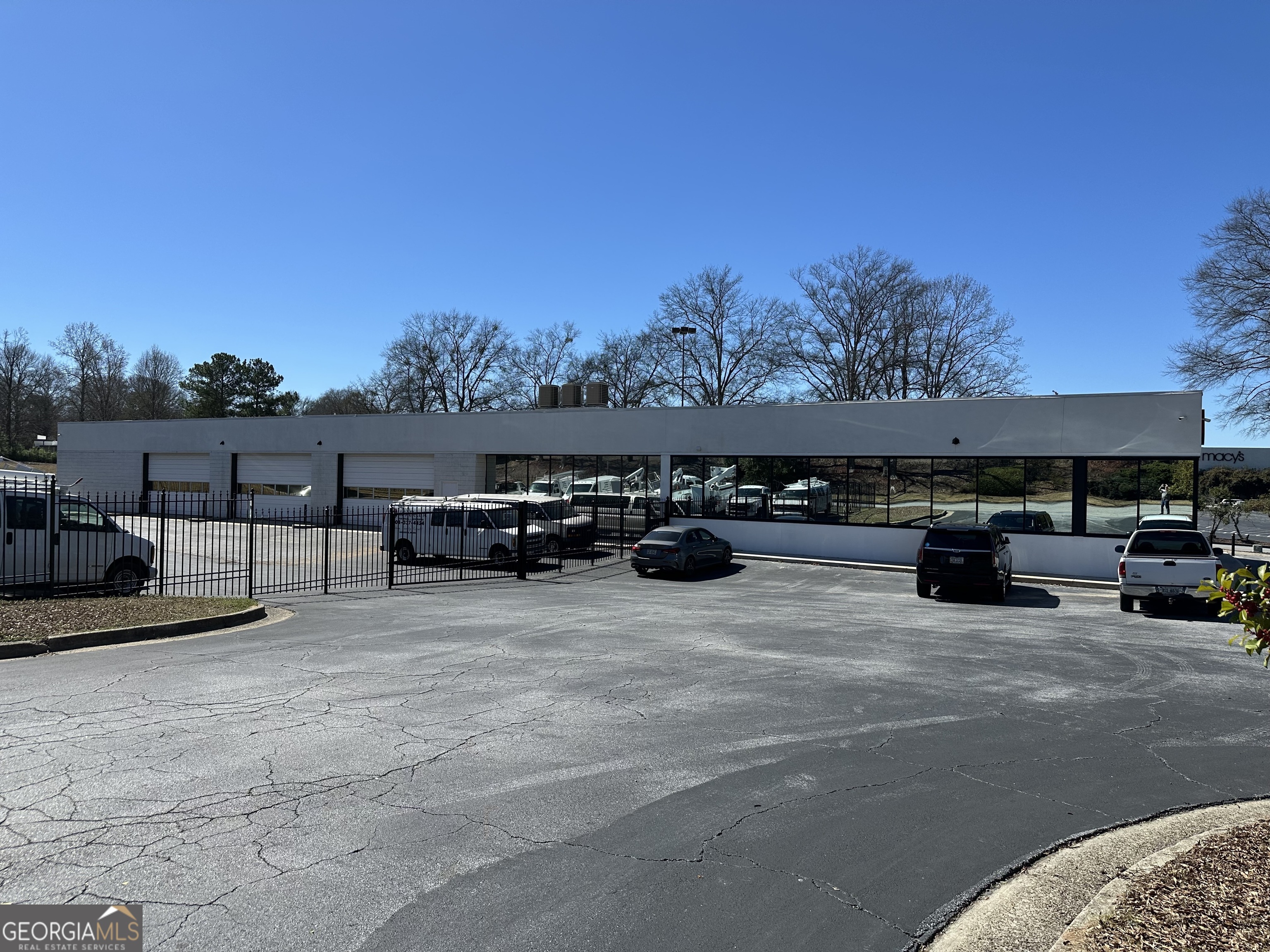 1253 Southlake Mall Property Photo 4