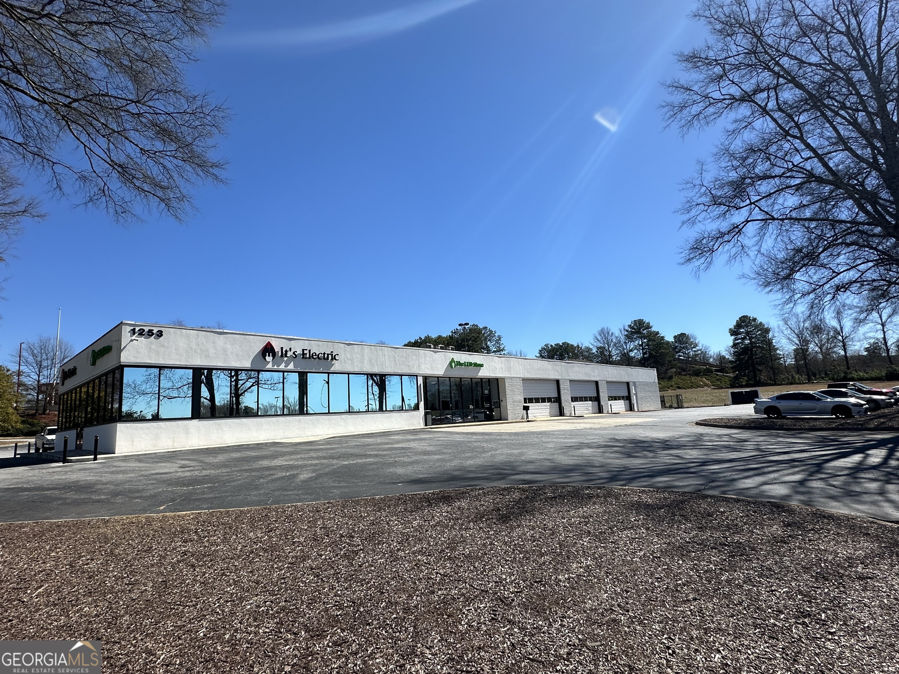 1253 Southlake Mall Property Photo 5