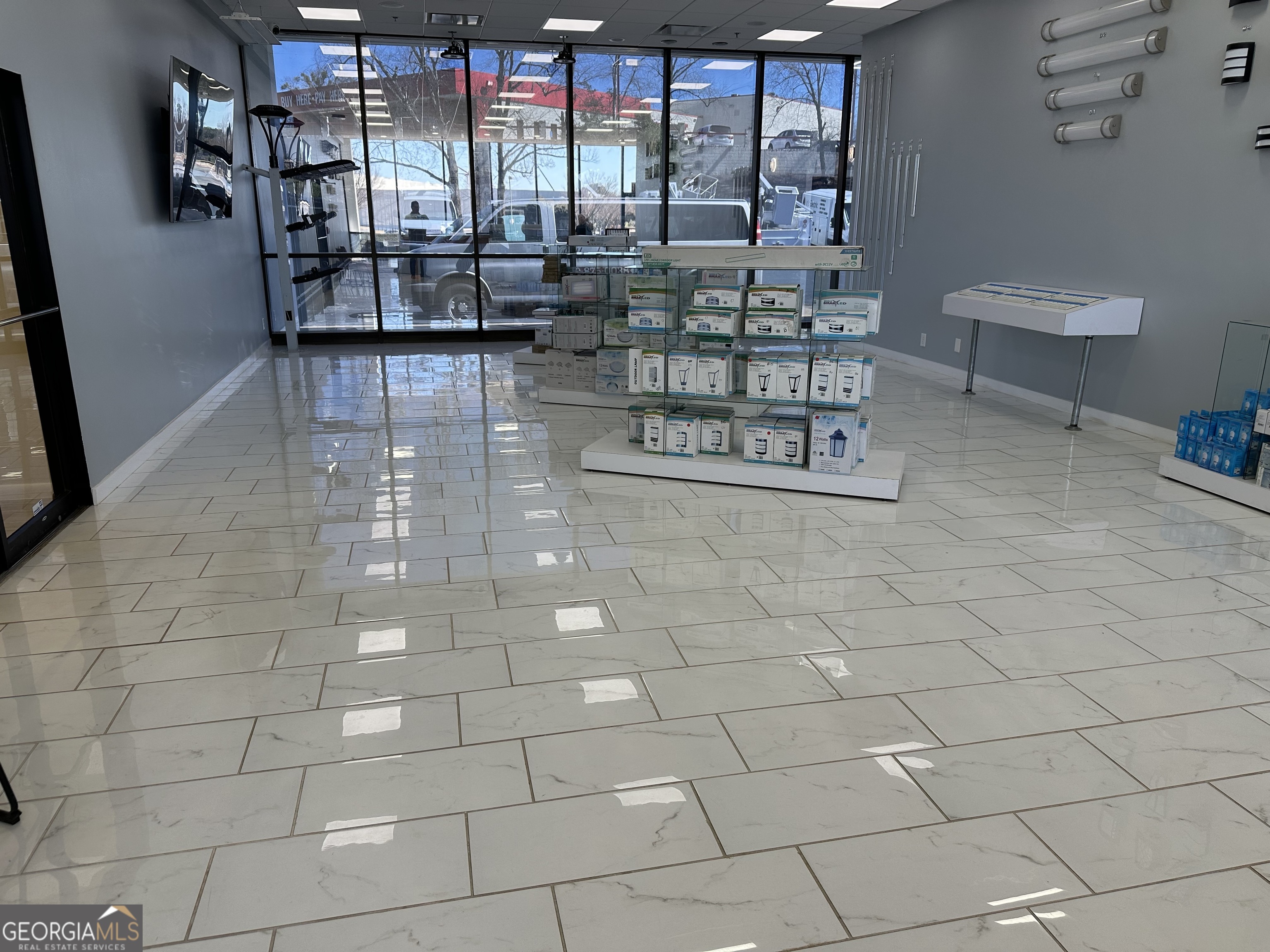 1253 Southlake Mall Property Photo 12