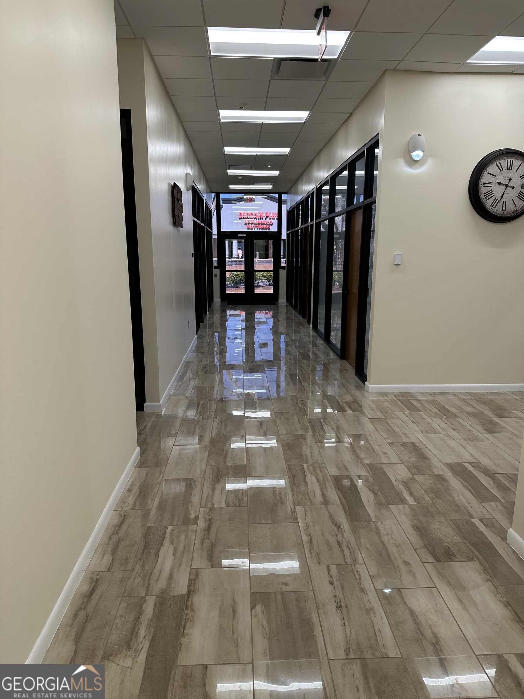 1253 Southlake Mall Property Photo 14