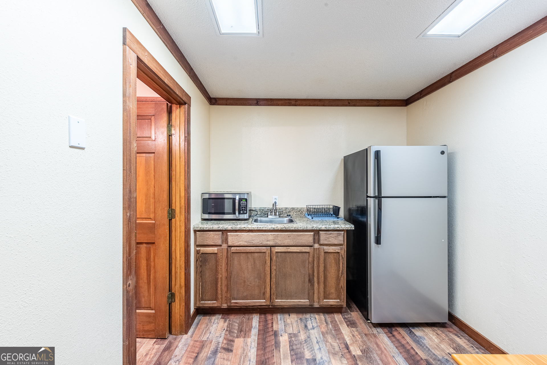 706 W Barnard Street Property Photo 22