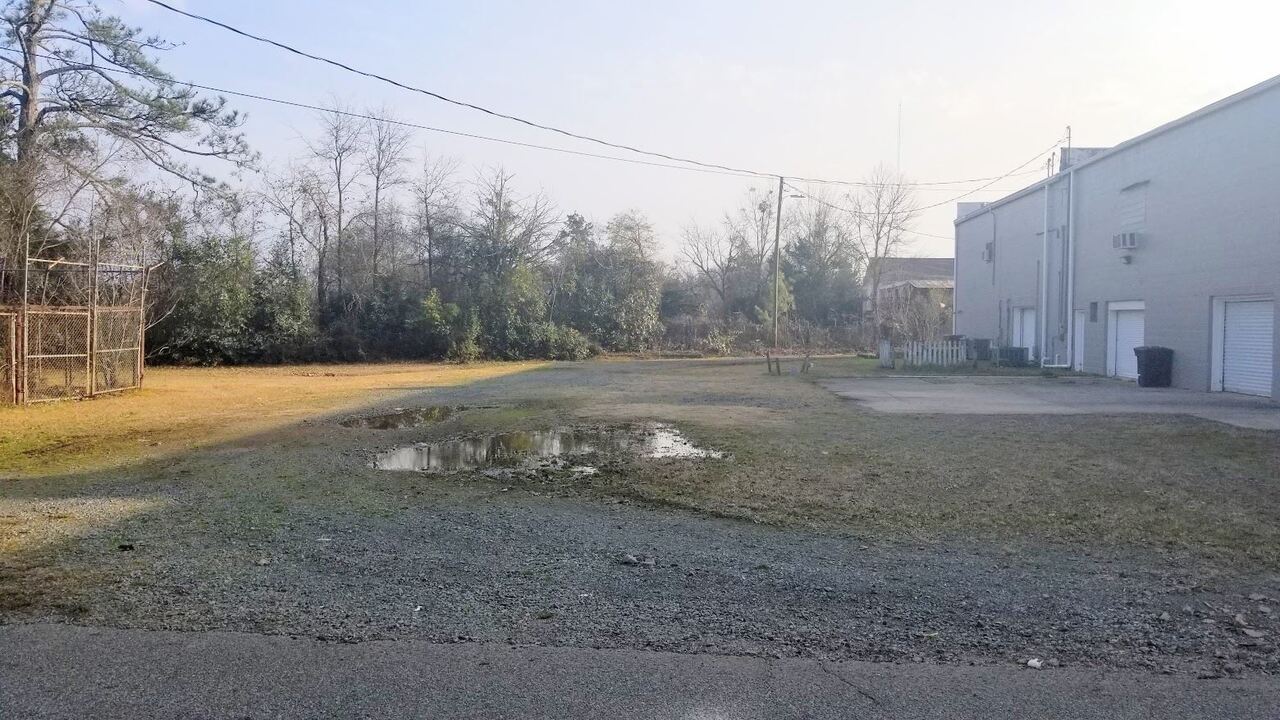 699 Short E Street Property Photo 5