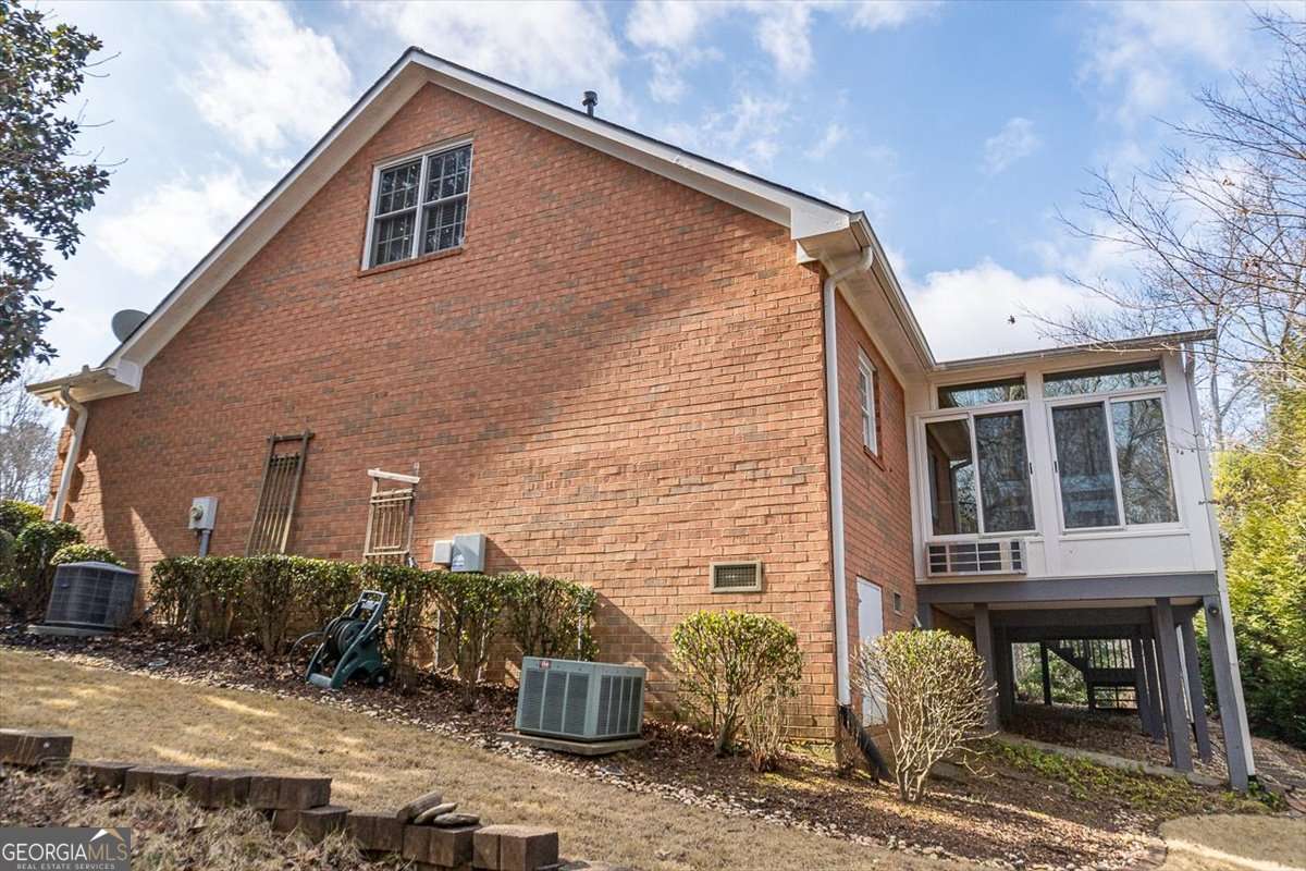 165 Woodhaven Ridge Property Photo 38