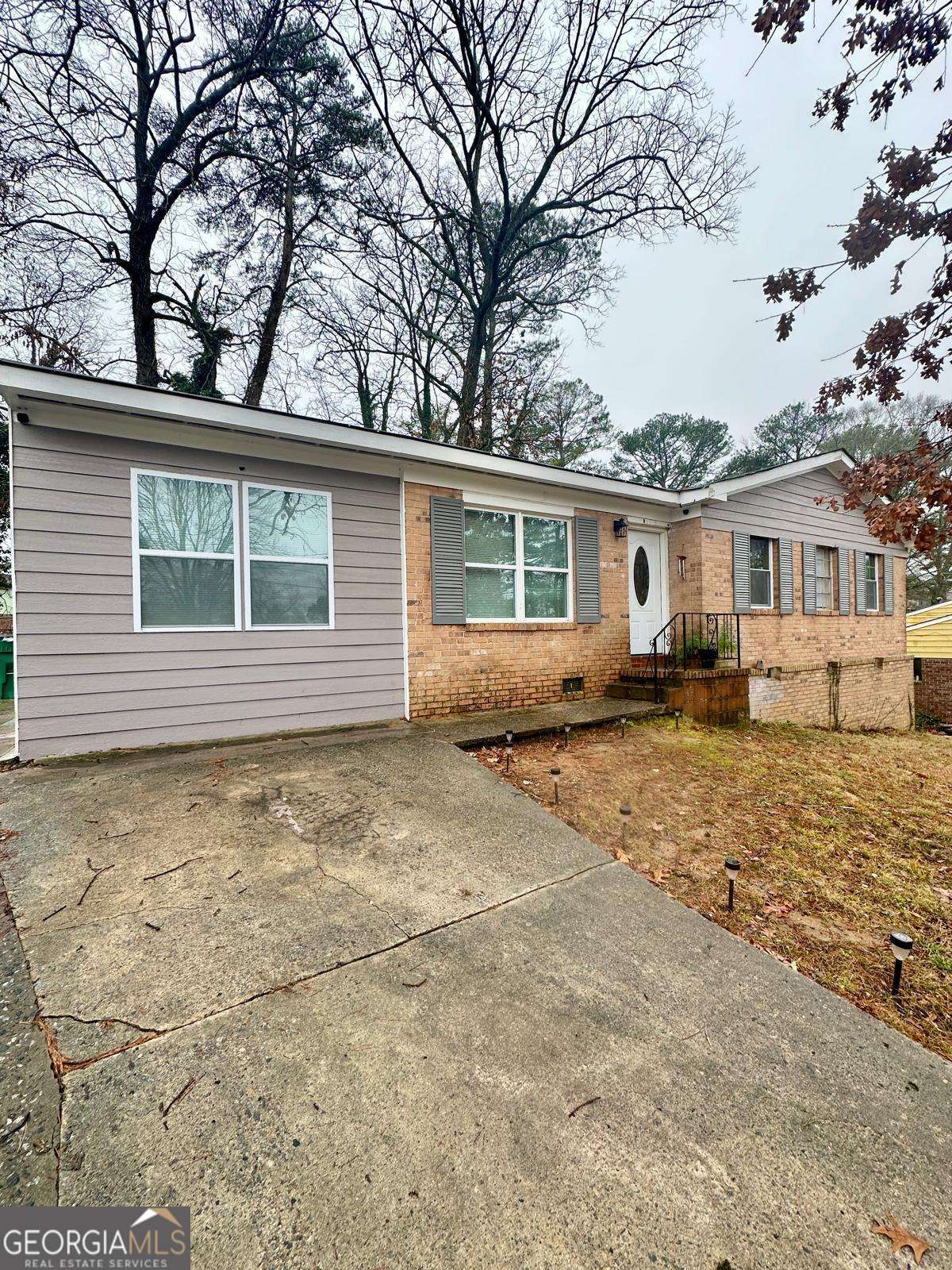 172 Scarsdale Drive Property Photo 1
