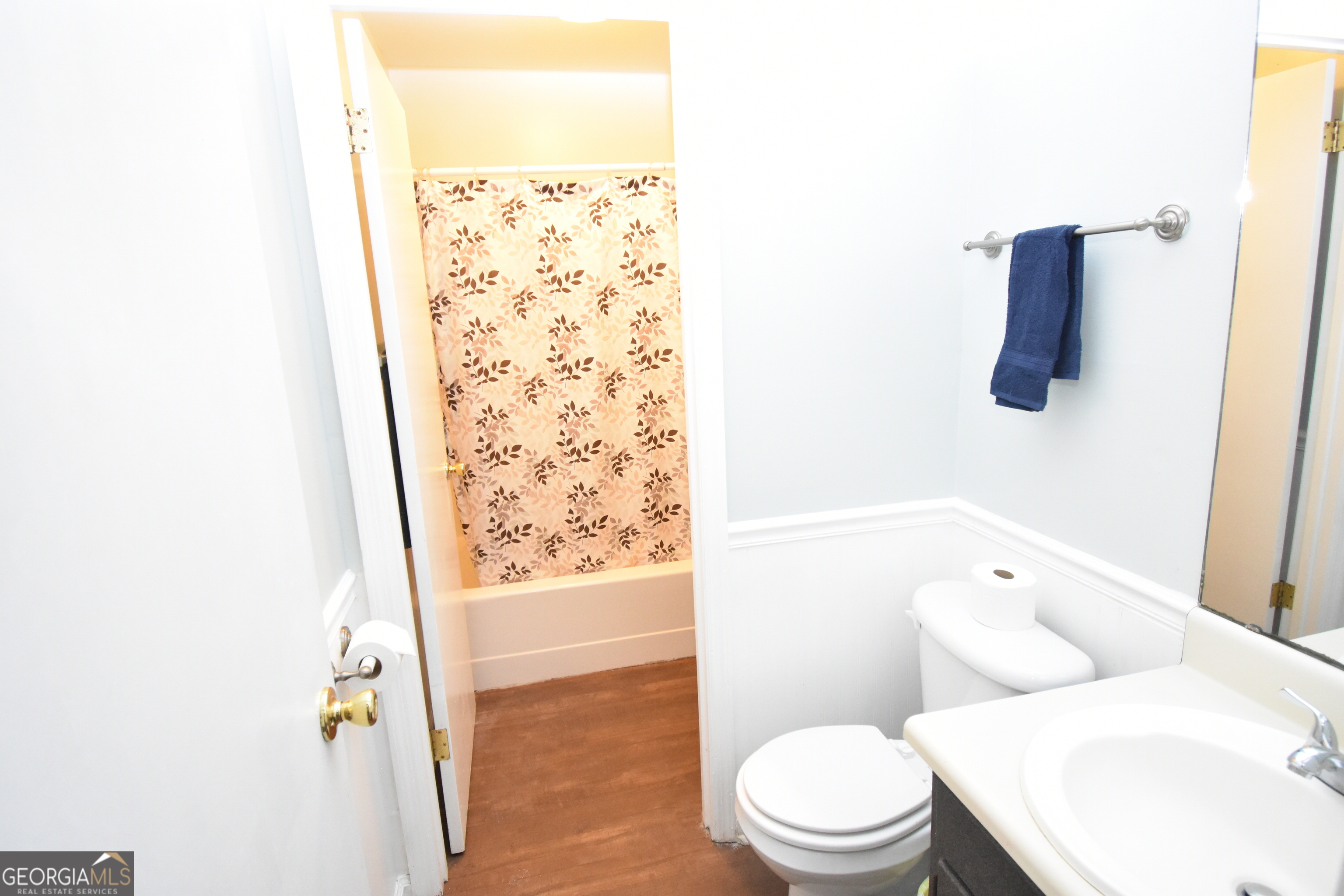 304 Admirals Walk Drive Property Photo 6