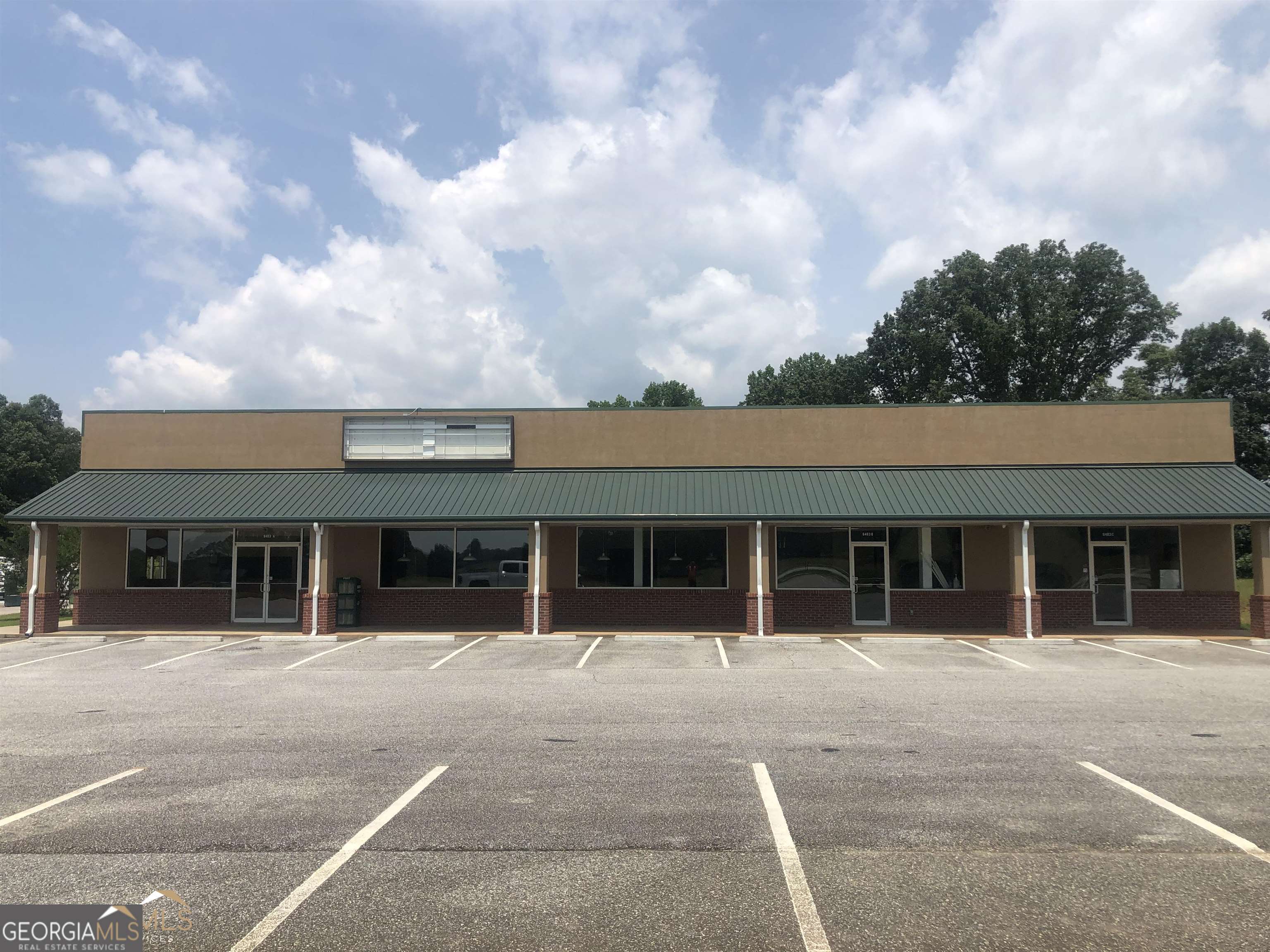 6483 Cleveland Highway Property Photo