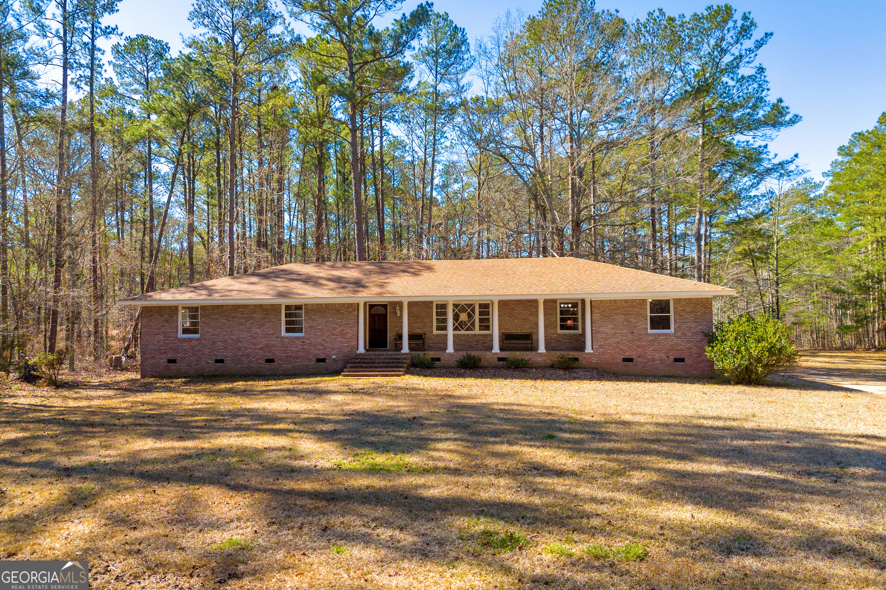 480 Thomson Road Property Photo