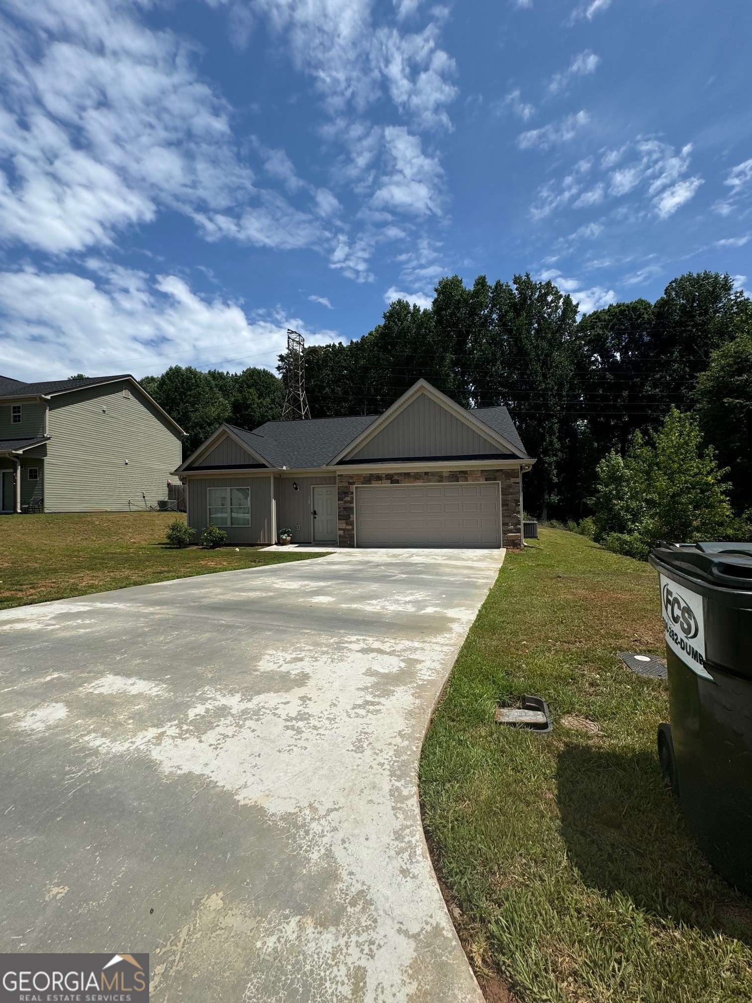 657 Trojan Lane Property Photo