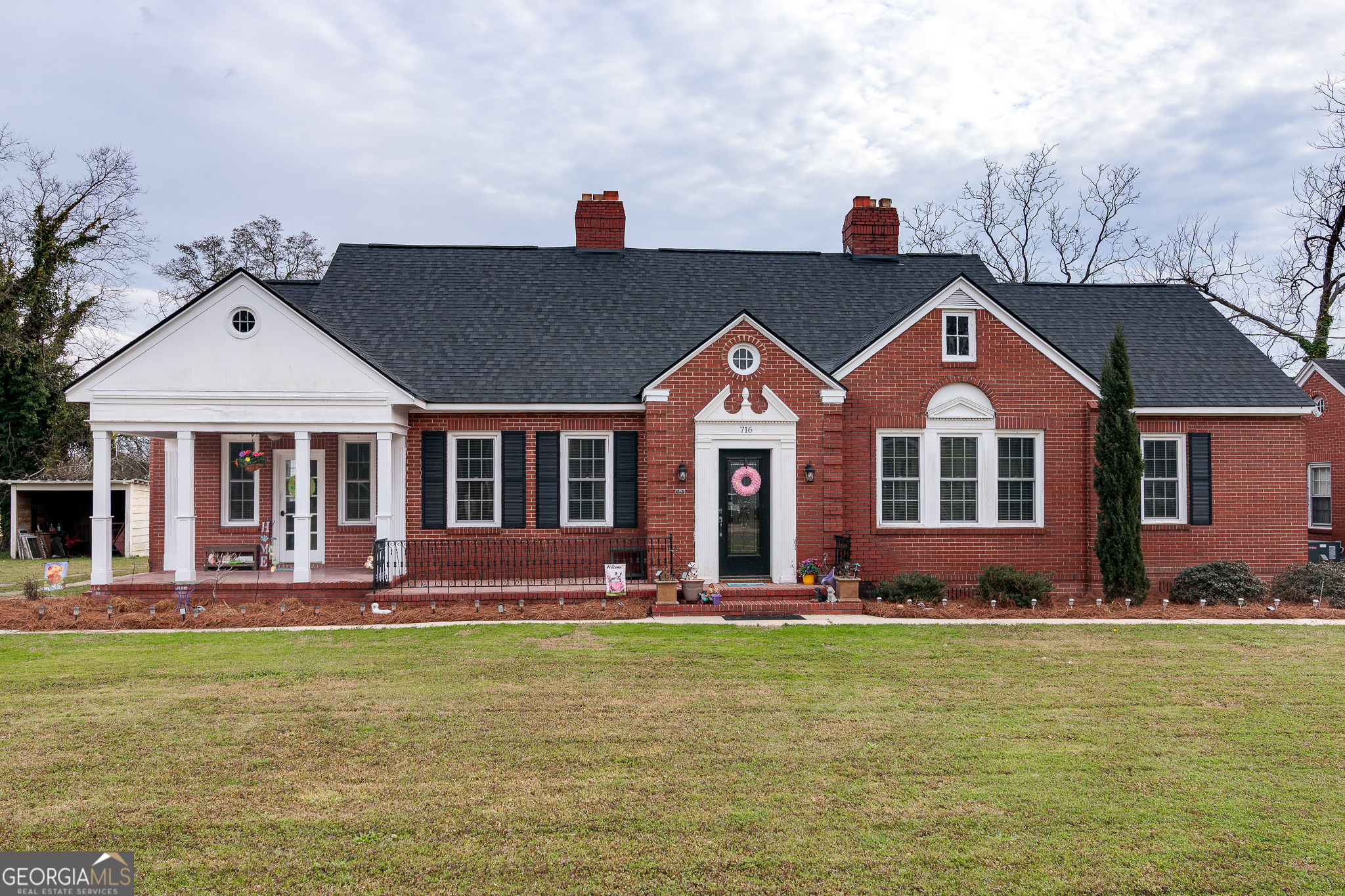 716 College Avenue Property Photo