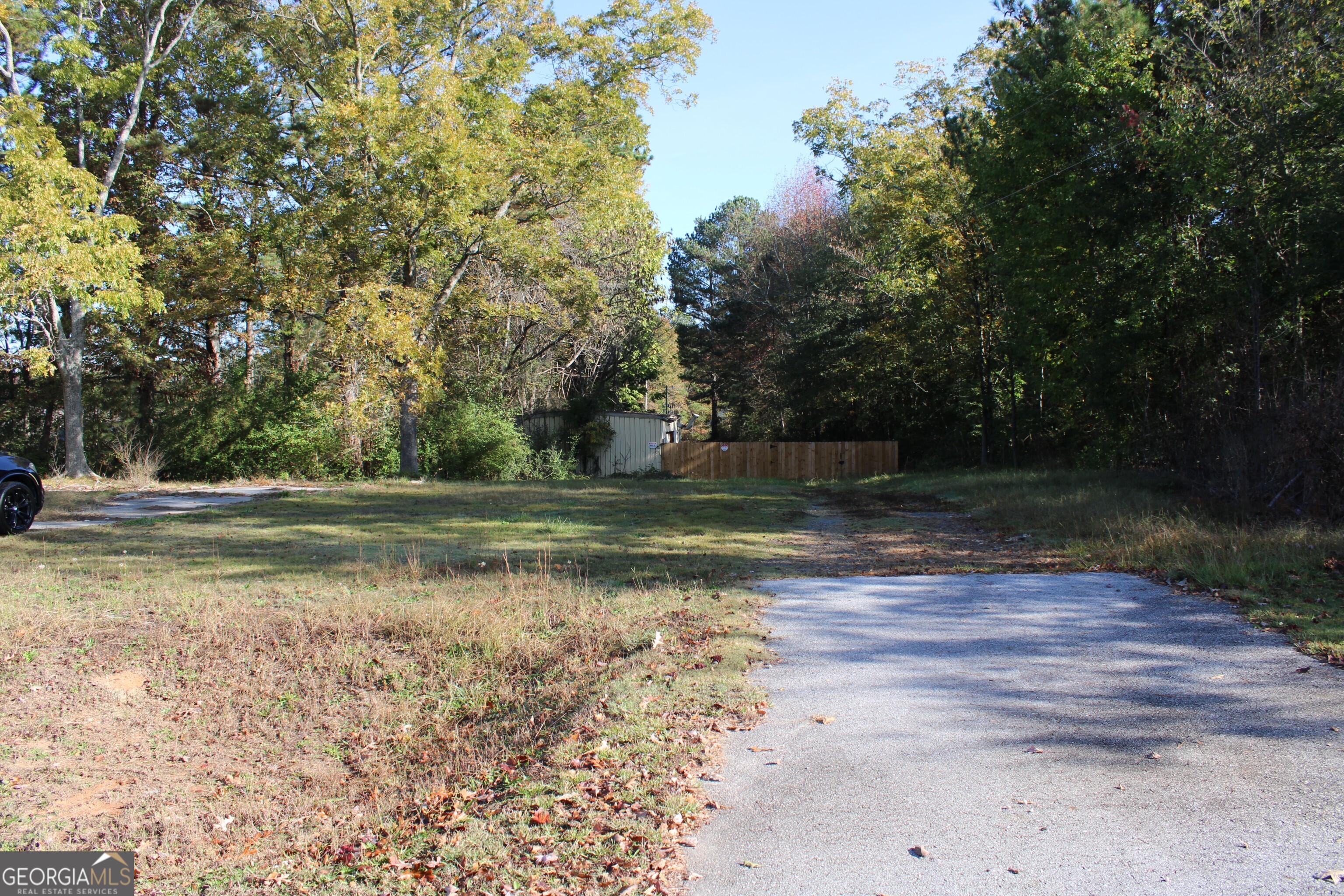 1372 Auburn Road Property Photo 3
