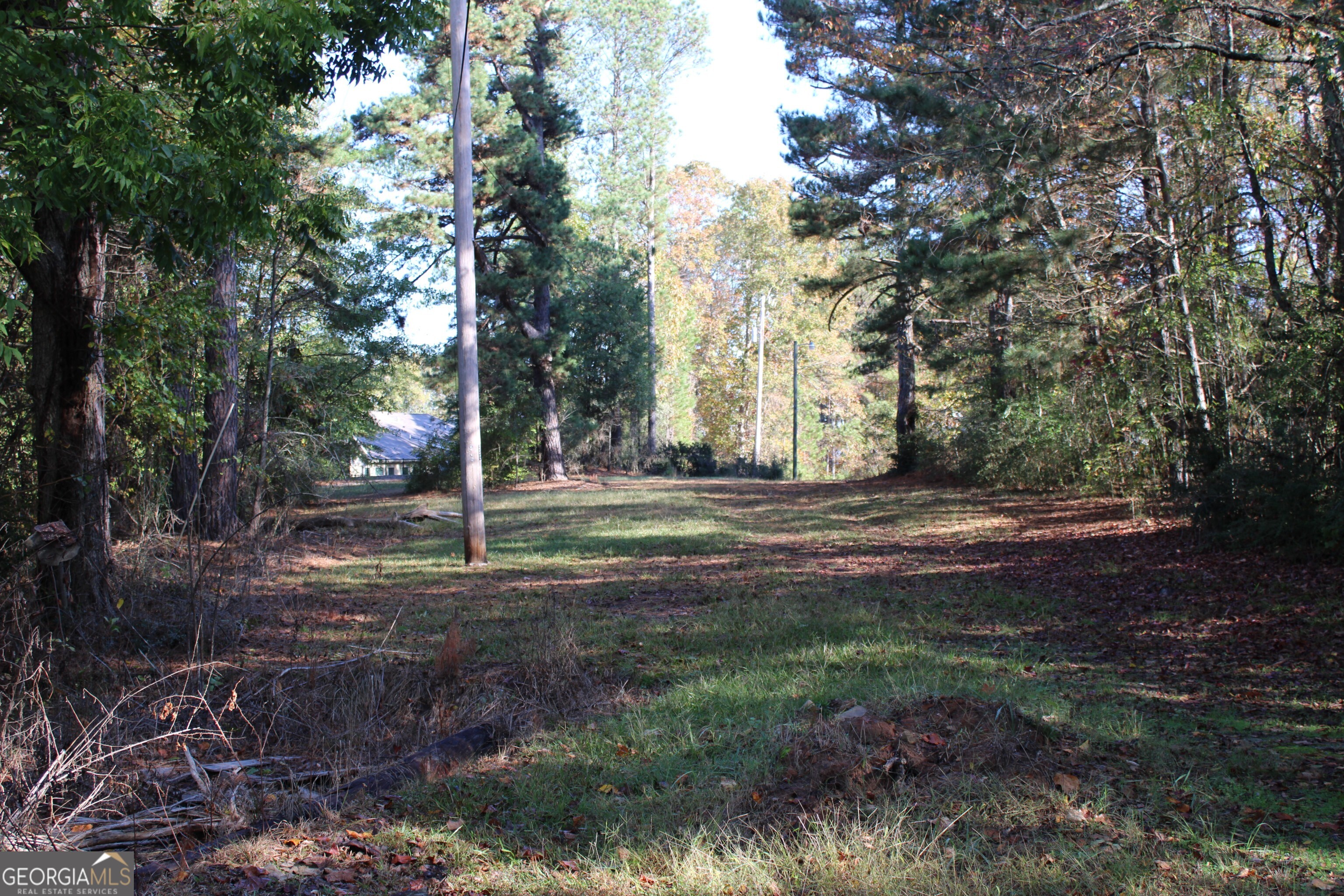 1372 Auburn Road Property Photo 4