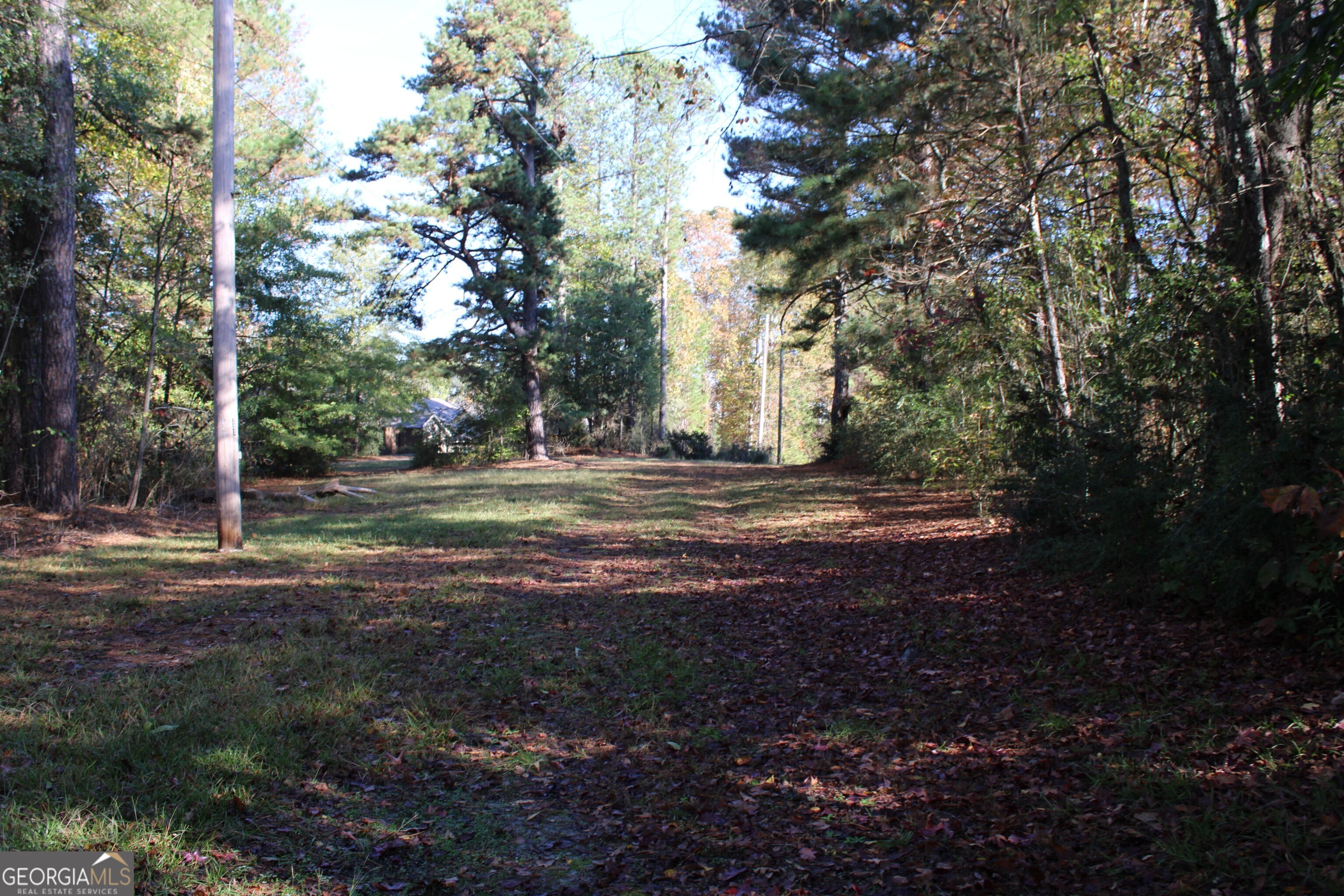 1372 Auburn Road Property Photo 5