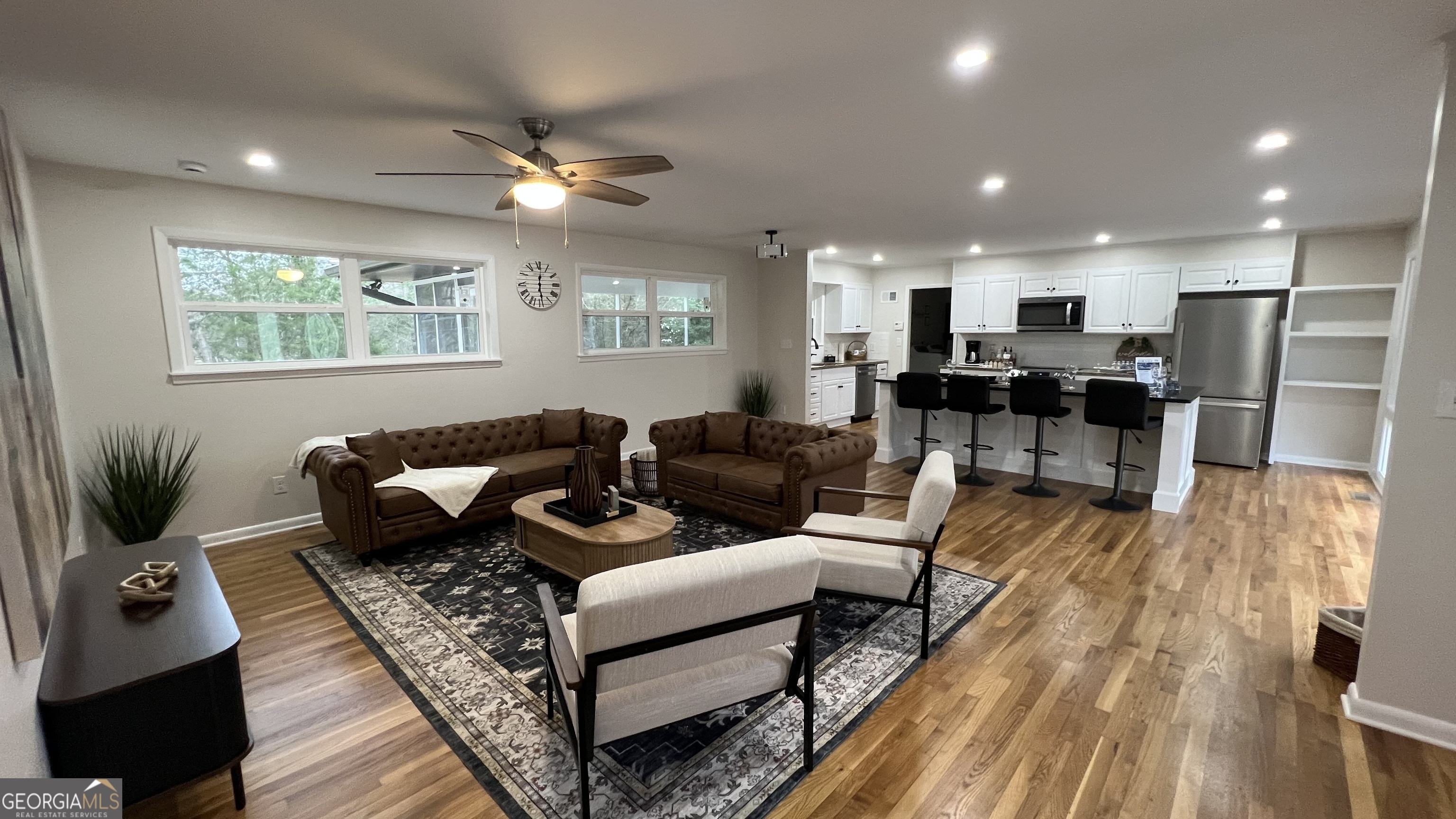 1027 Goza Road Property Photo 4